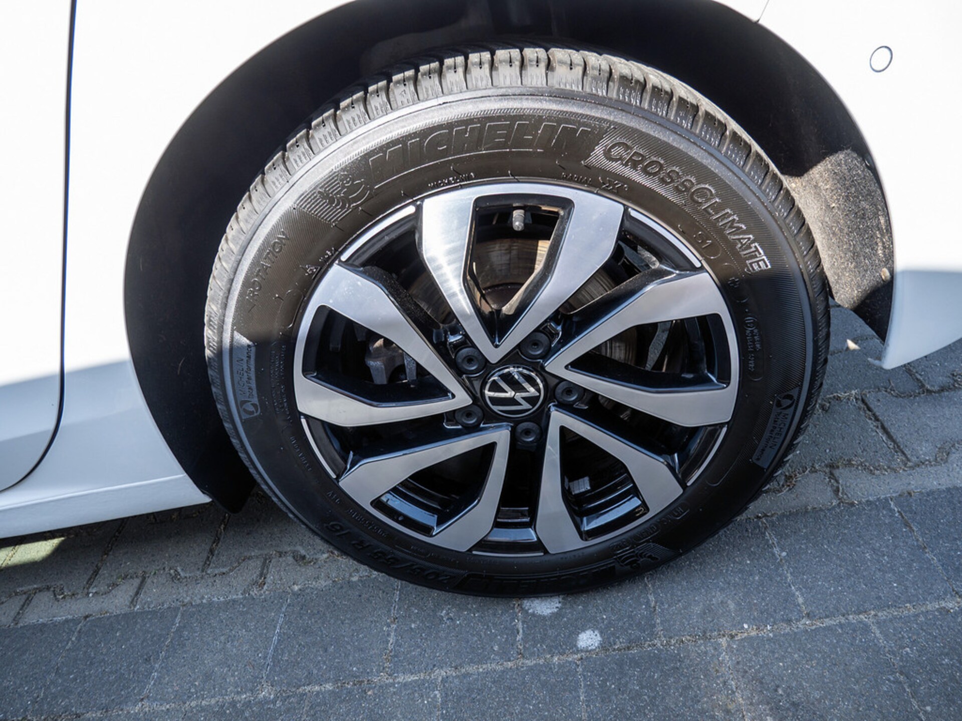 Volkswagen Golf Active