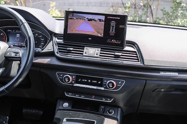 2023 Audi Q5 Premium - Photo 14