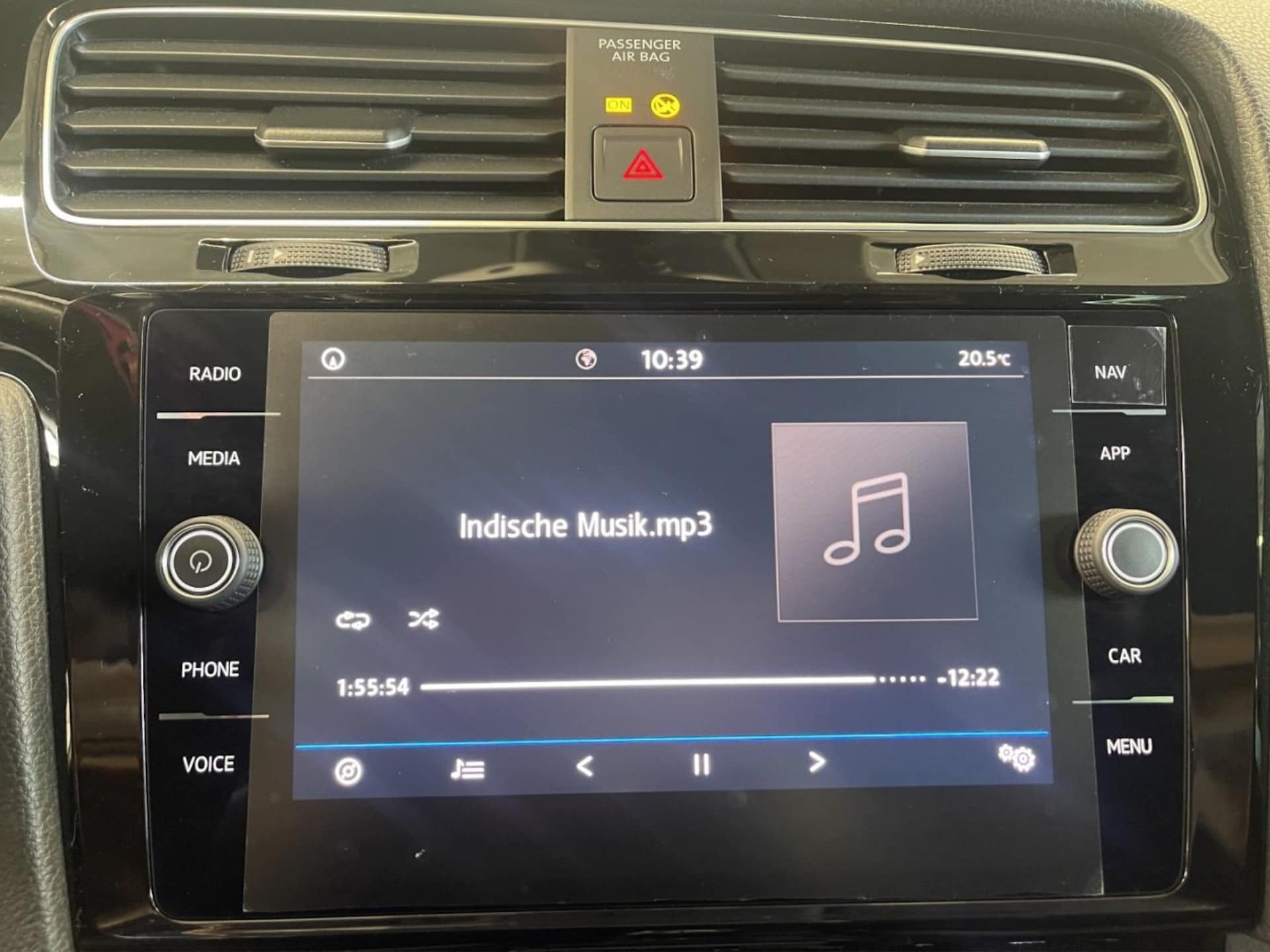Volkswagen Golf IQ.DRIVE