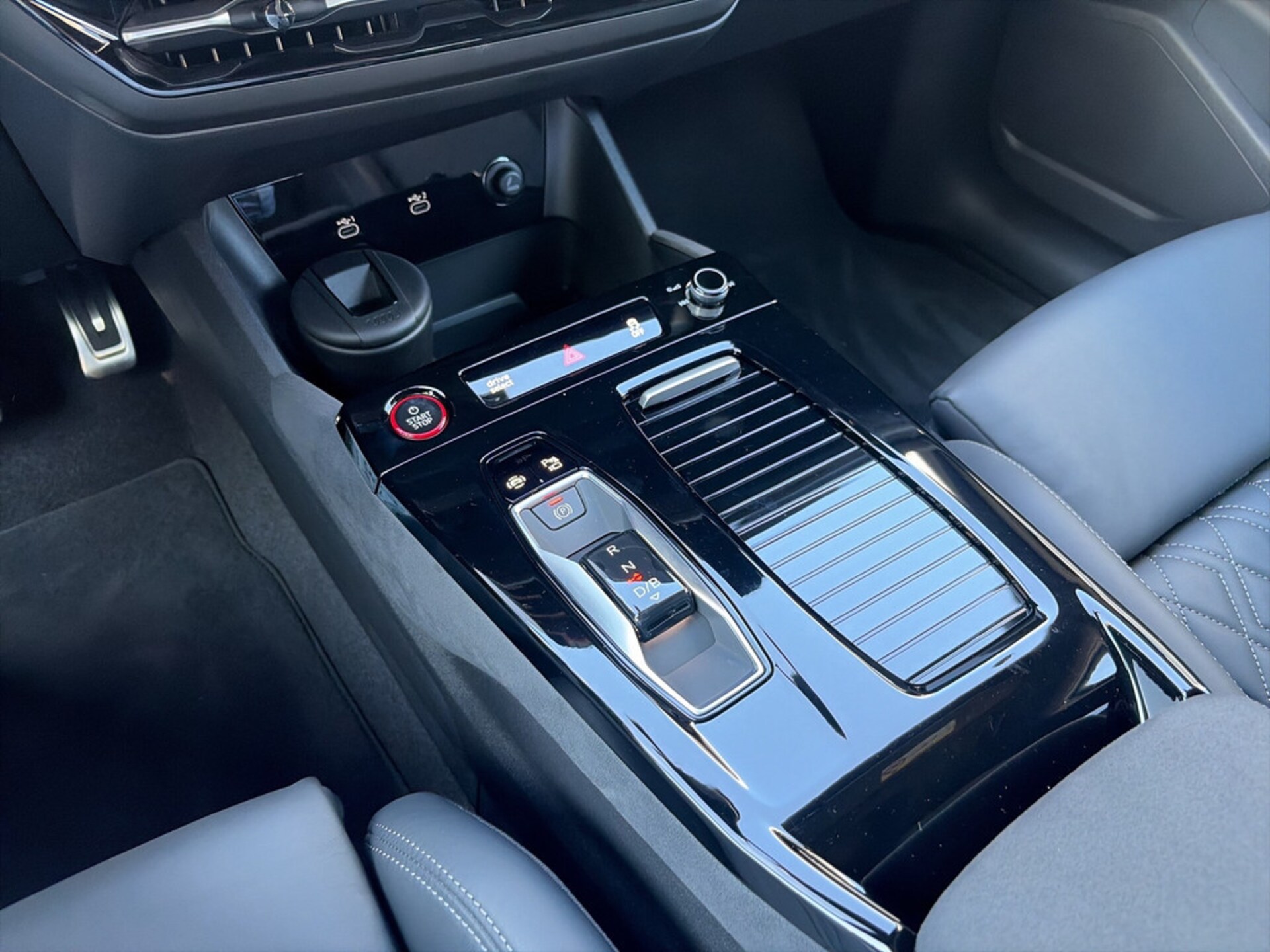Audi SQ6 SUV e-tron