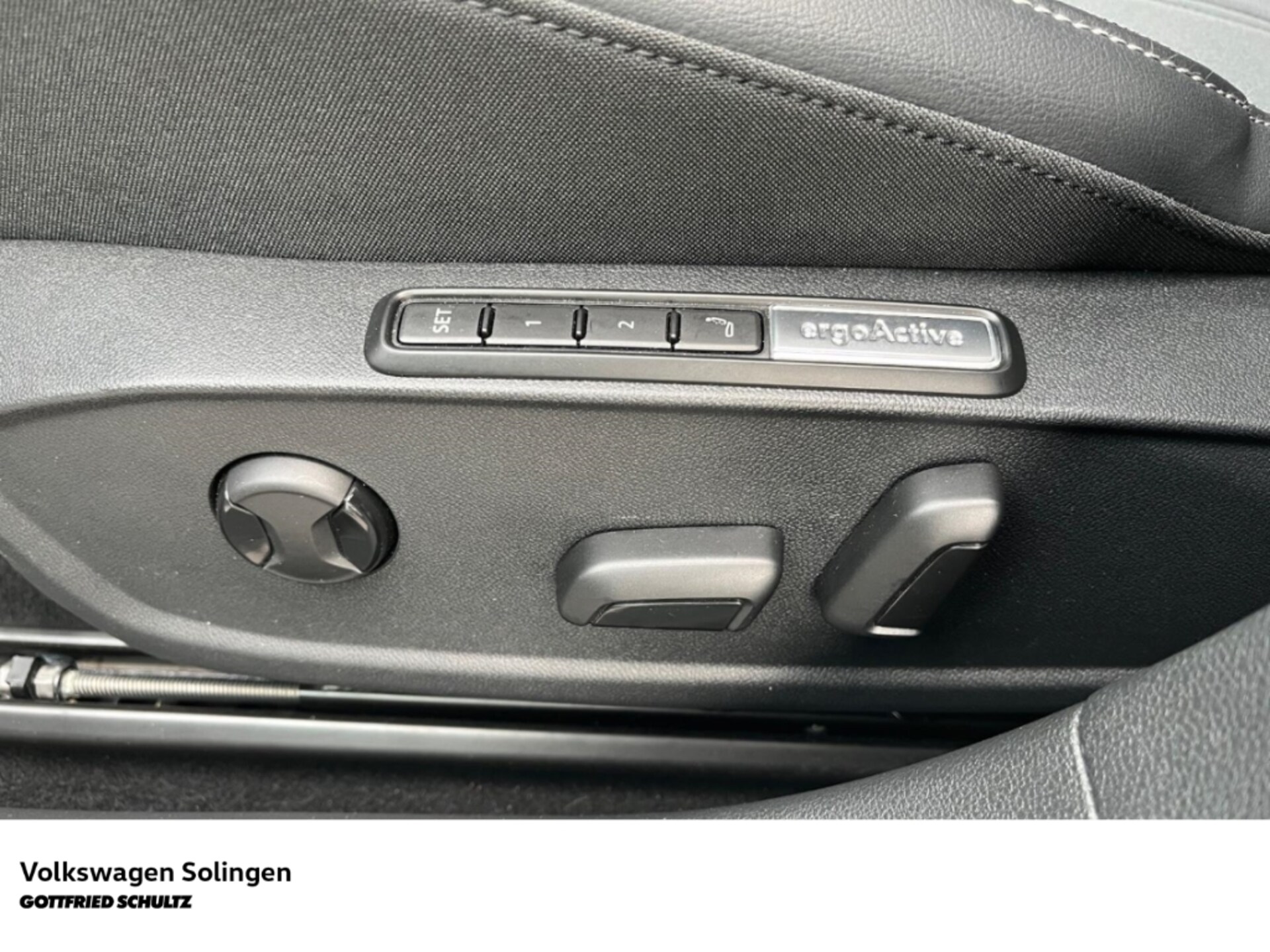 Volkswagen Golf Style