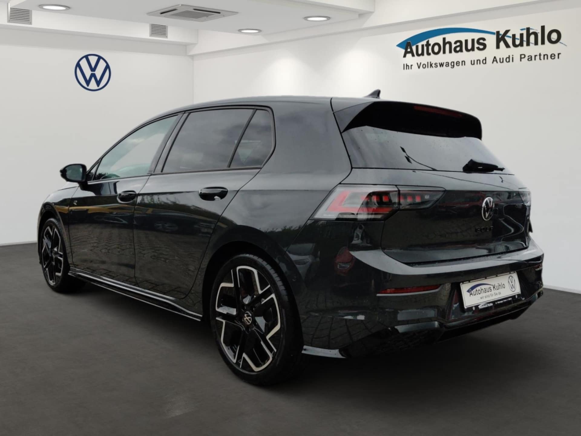 Volkswagen Golf R-Line