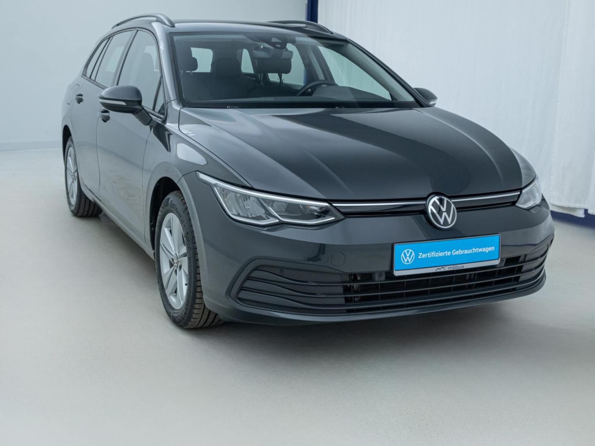 Volkswagen Golf Variant Life