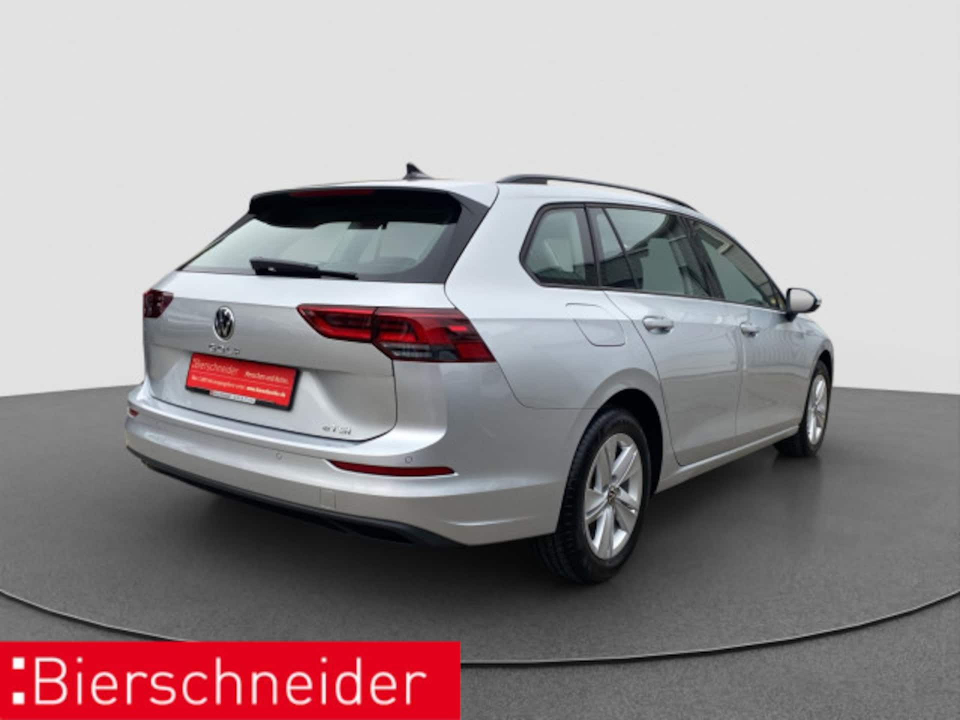 Volkswagen Golf Variant Life