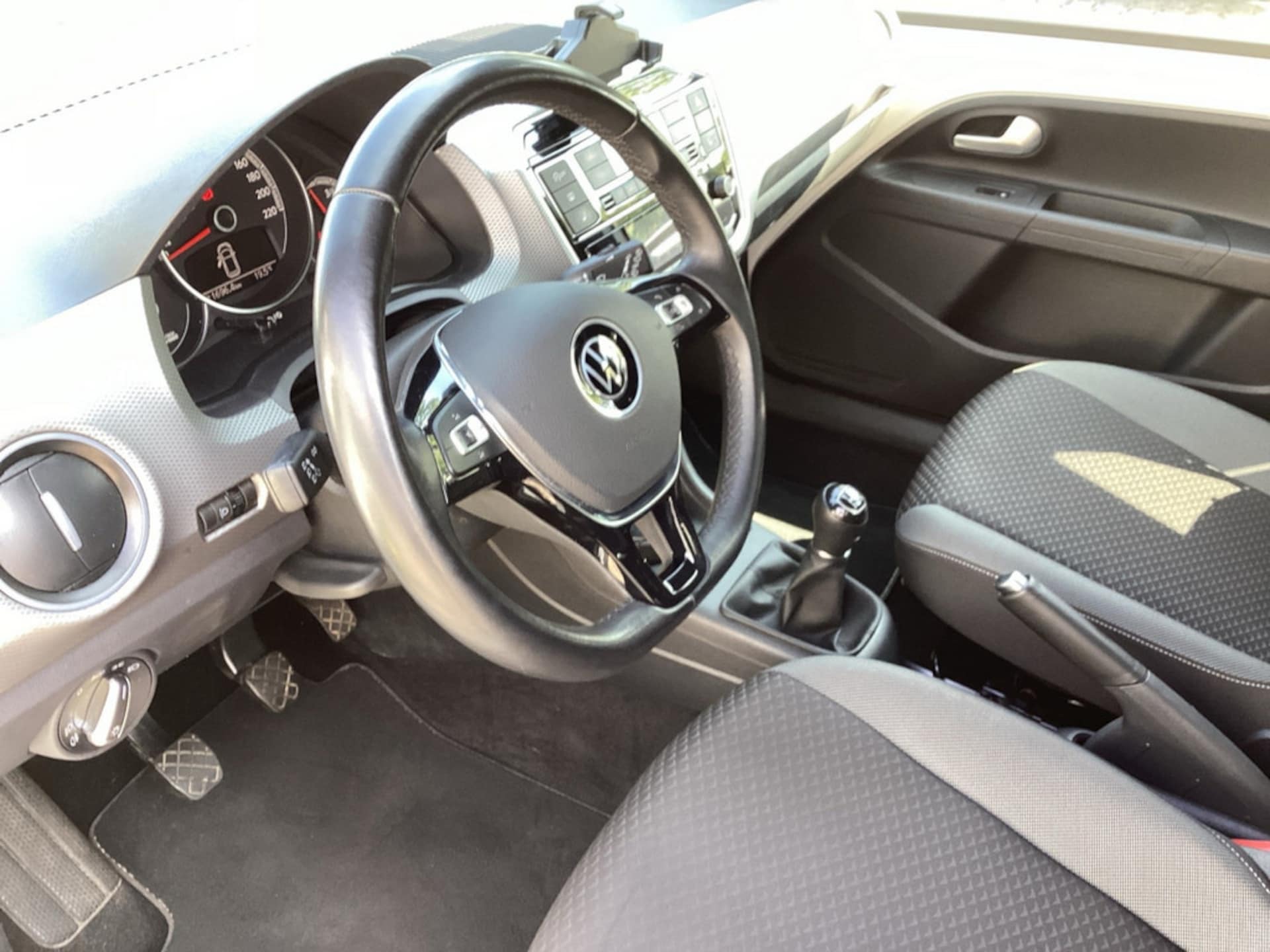 Volkswagen up! ACTIVE