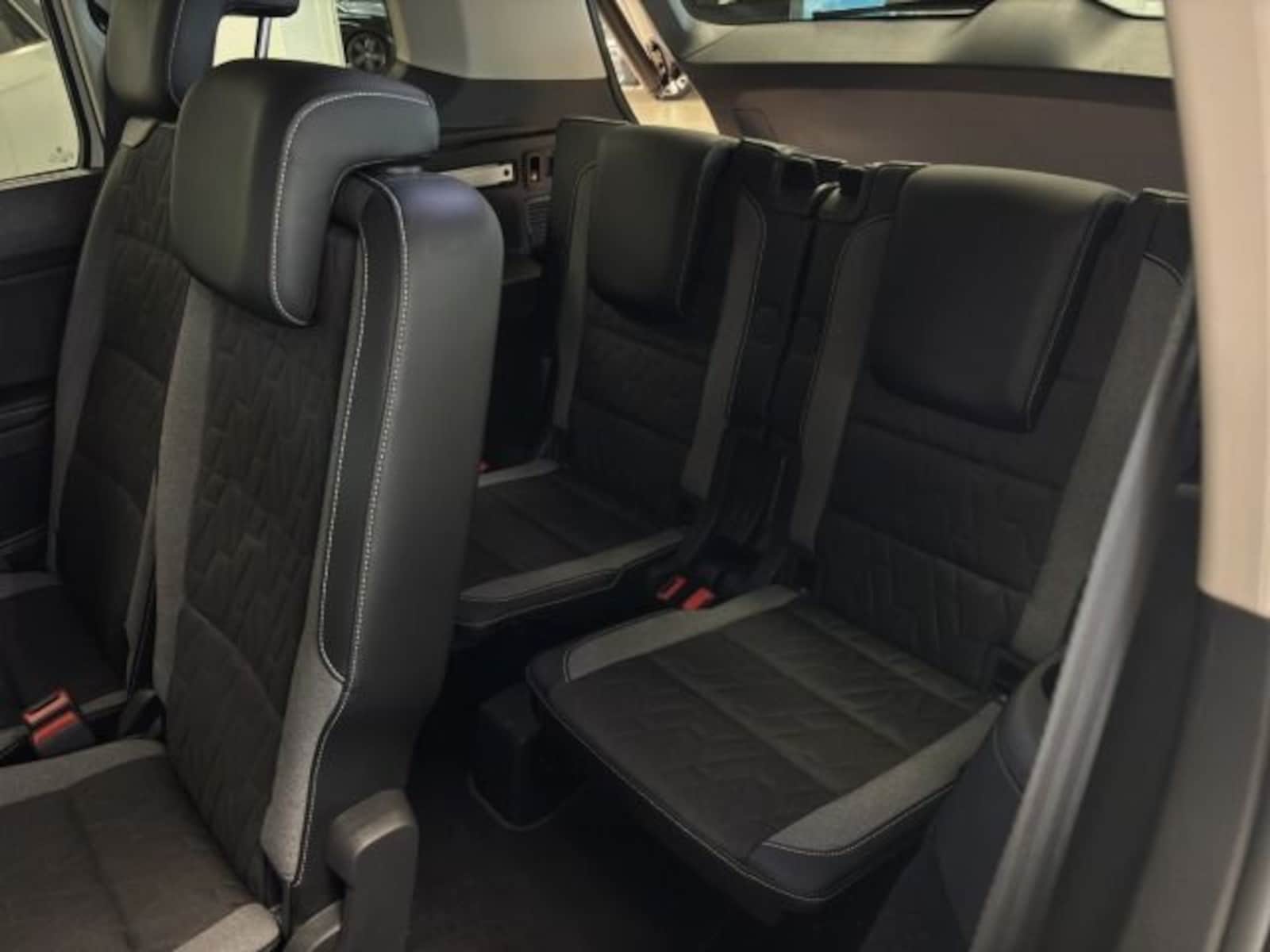 Volkswagen Touran – Bild 16