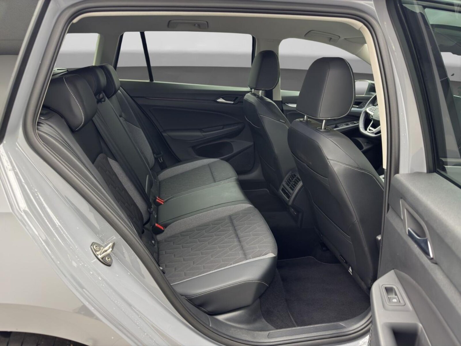Volkswagen Golf Variant – Bild 17
