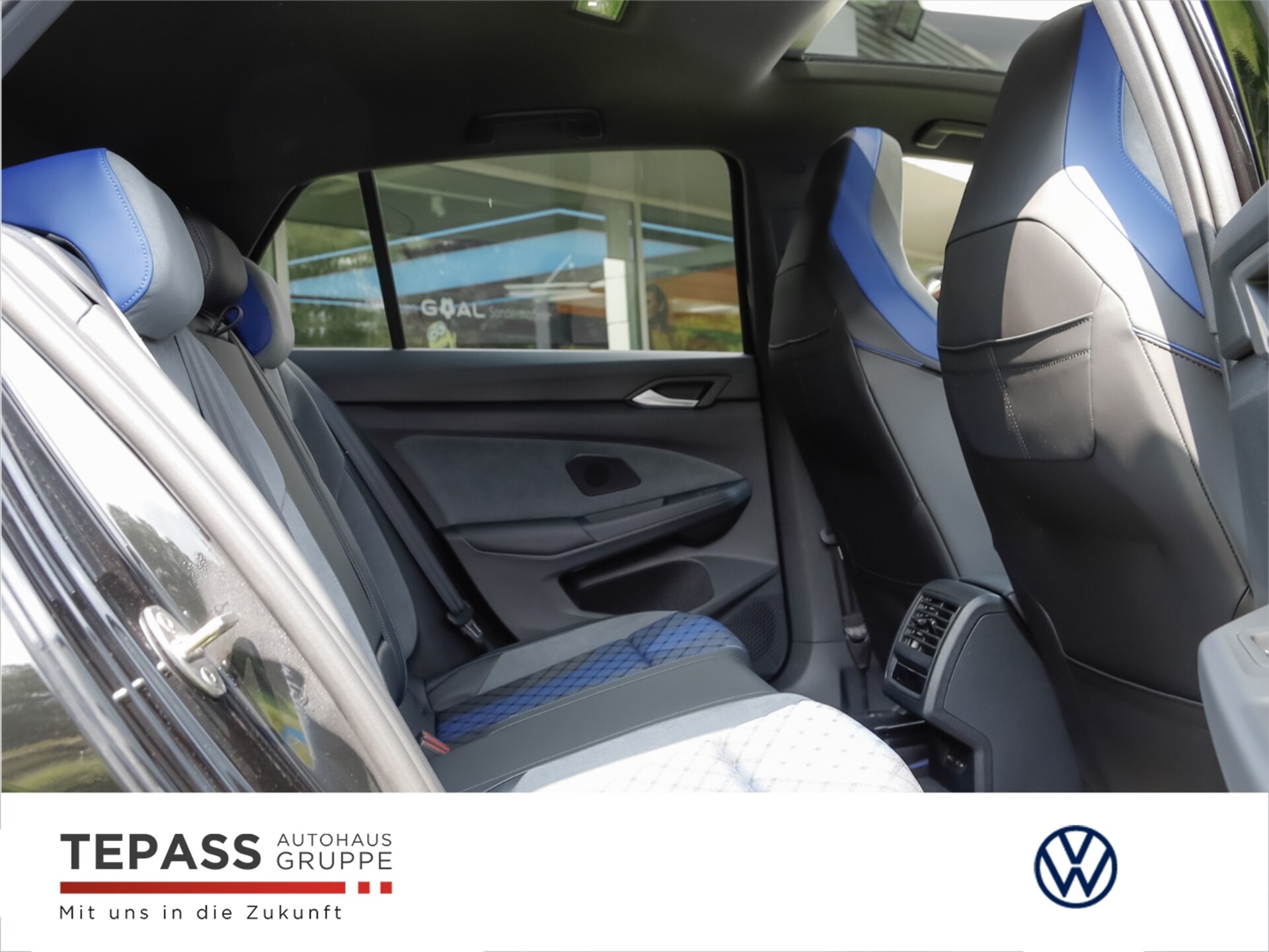 Volkswagen Golf R