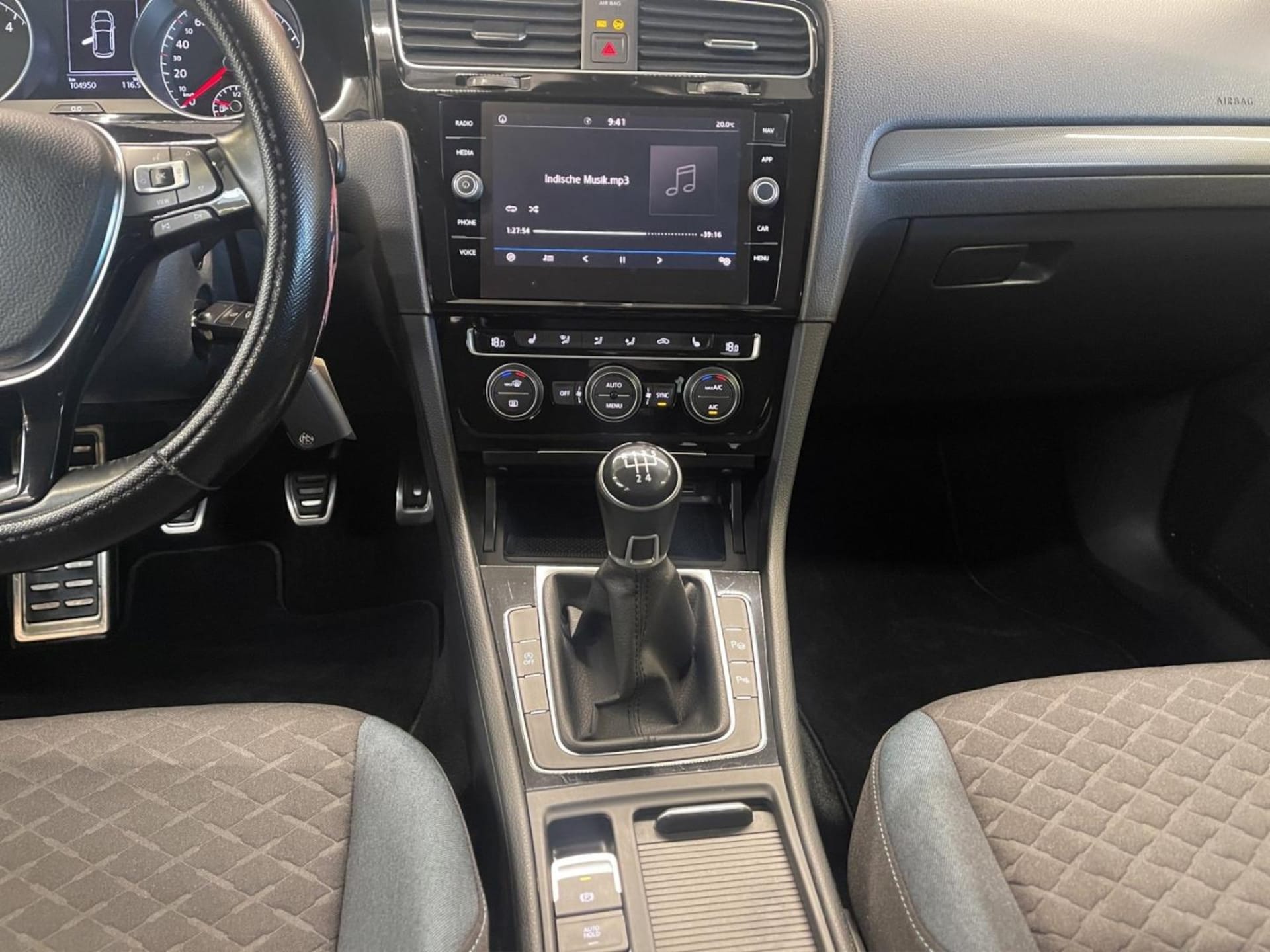 Volkswagen Golf IQ.DRIVE