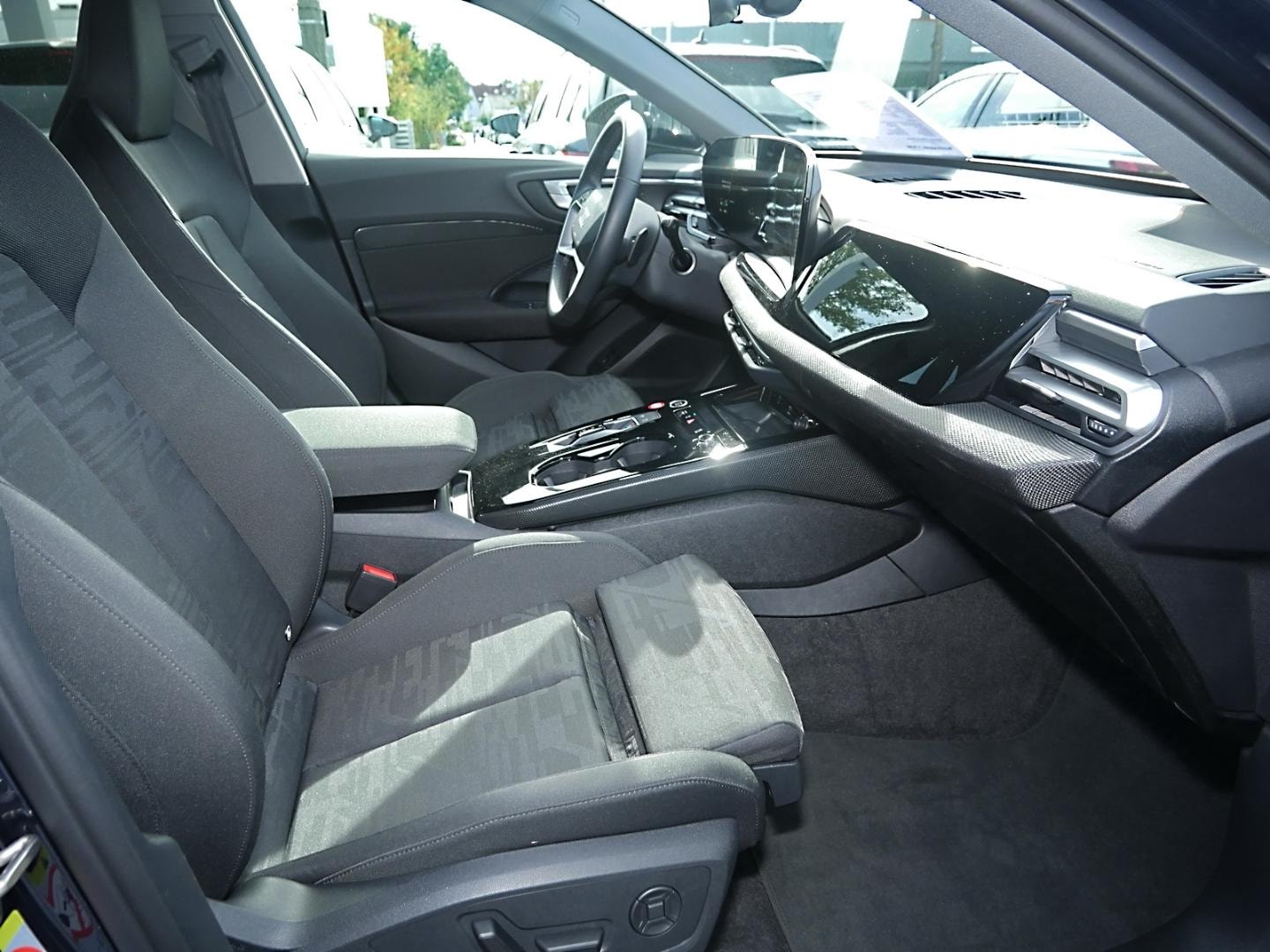 Bild über Audi A5 Avant e-hybrid e-hybrid quattro 220 kW S tronic - für weitere Informationen kontaktieren Sie den Audi Partner