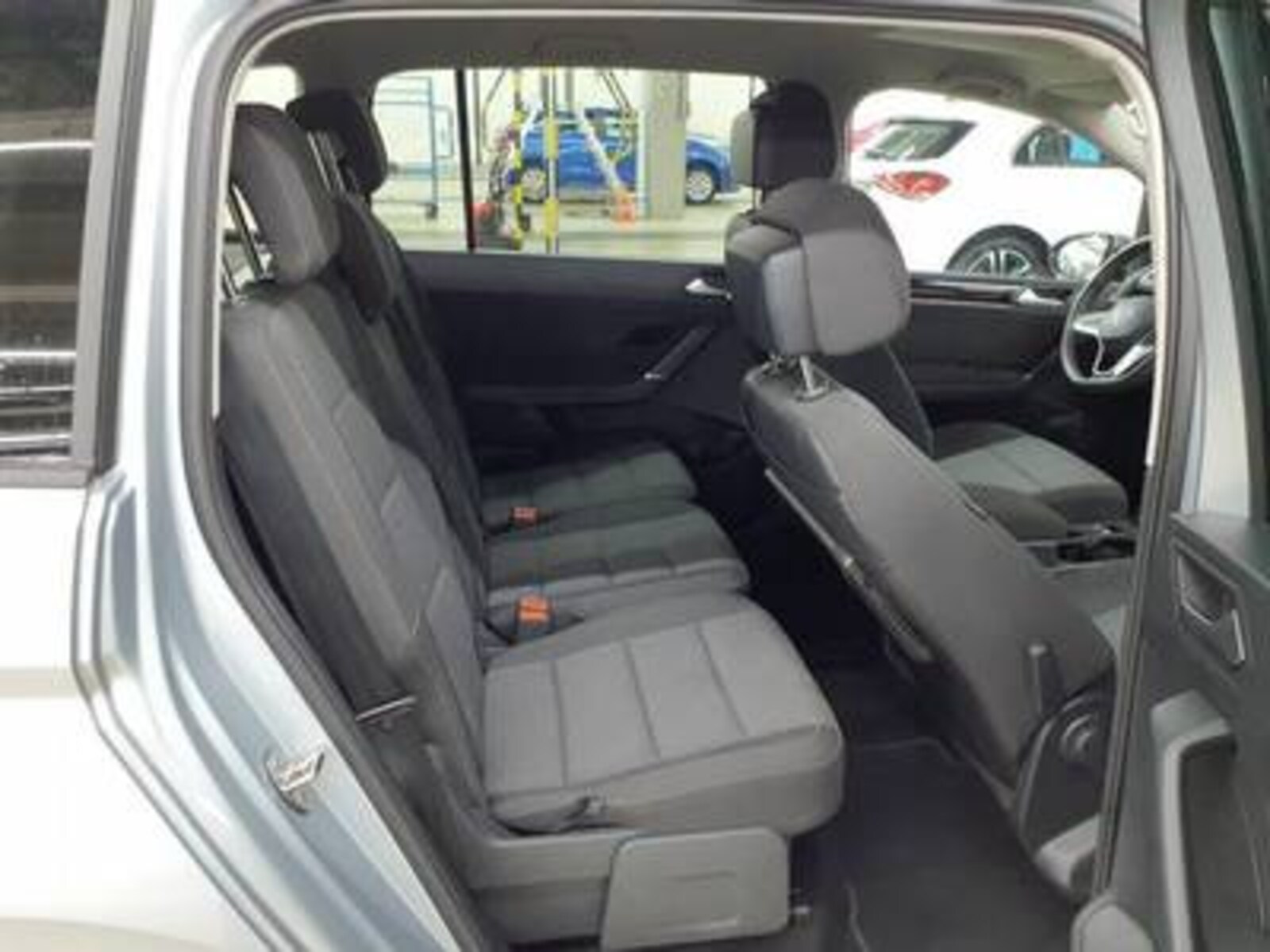 Volkswagen Touran – Bild 6