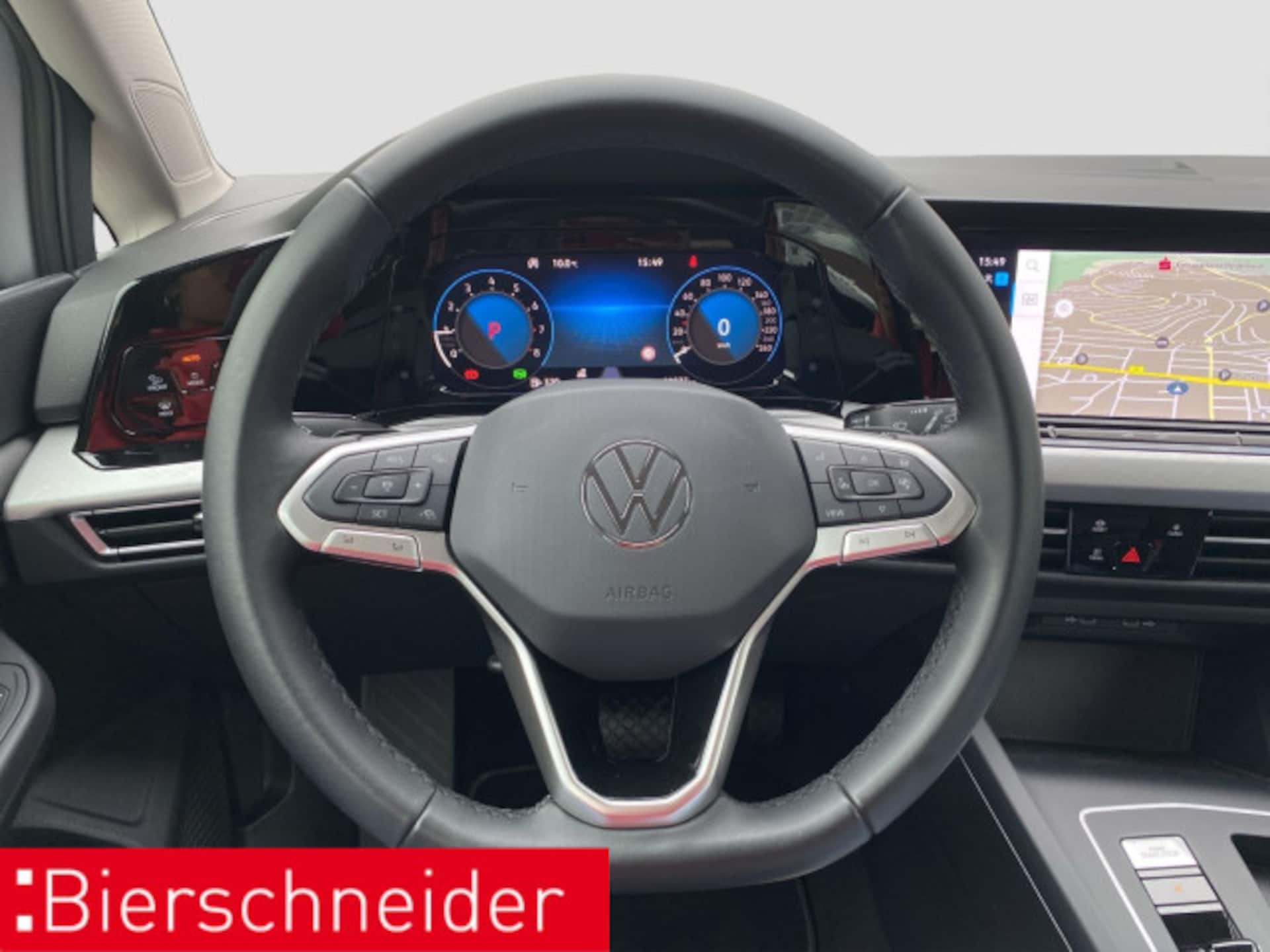 Volkswagen Golf Variant Life