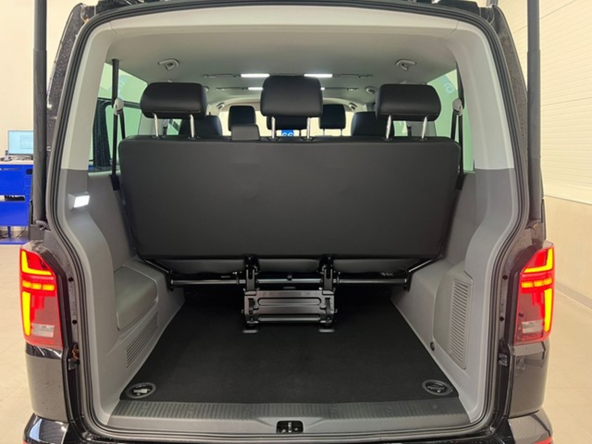 Volkswagen T6.1 Caravelle kurzer Radstand Comfortline
