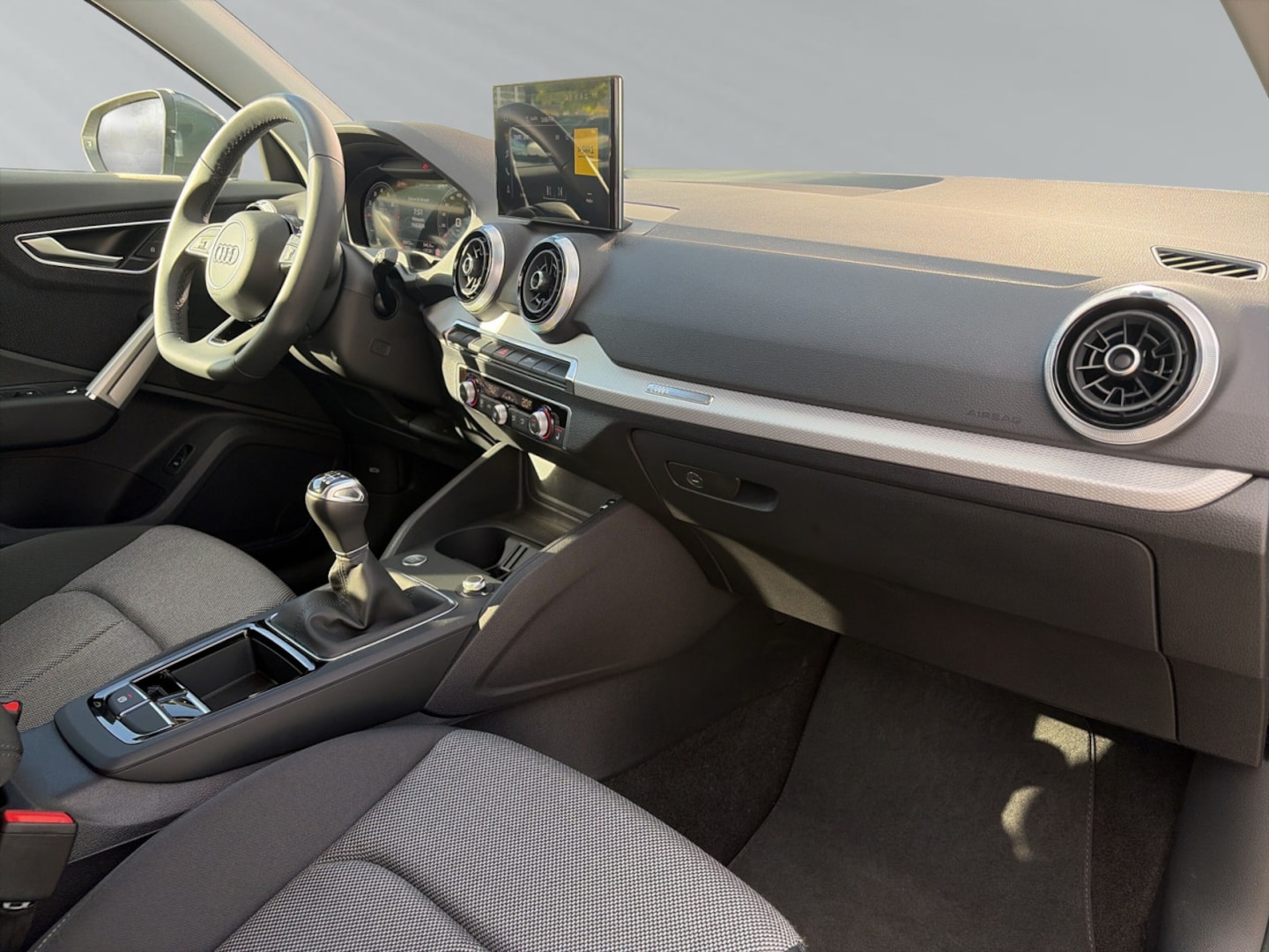 Bild über Audi Q2 S line 30 TFSI Schaltgetriebe - für weitere Informationen kontaktieren Sie den Audi Partner