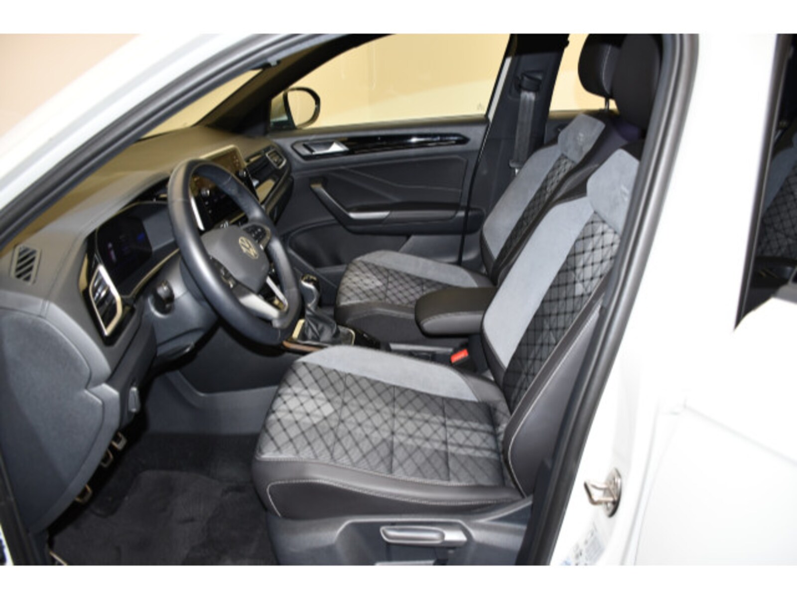 Volkswagen T-Roc – Bild 4