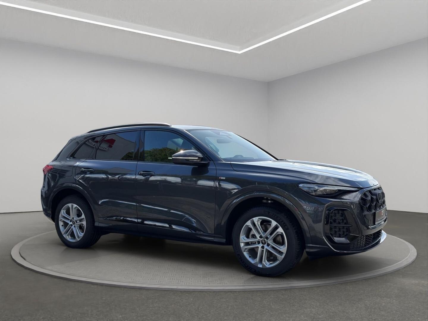 Bild über Audi Q5 SUV TDI quattro 150 kW S tronic - für weitere Informationen kontaktieren Sie den Audi Partner
