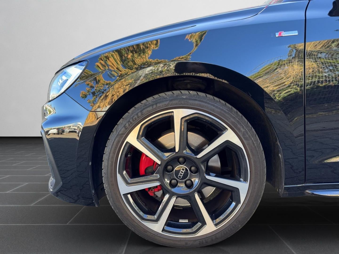 Bild über Audi A1 Sportback S line 35 TFSI S tronic - für weitere Informationen kontaktieren Sie den Audi Partner