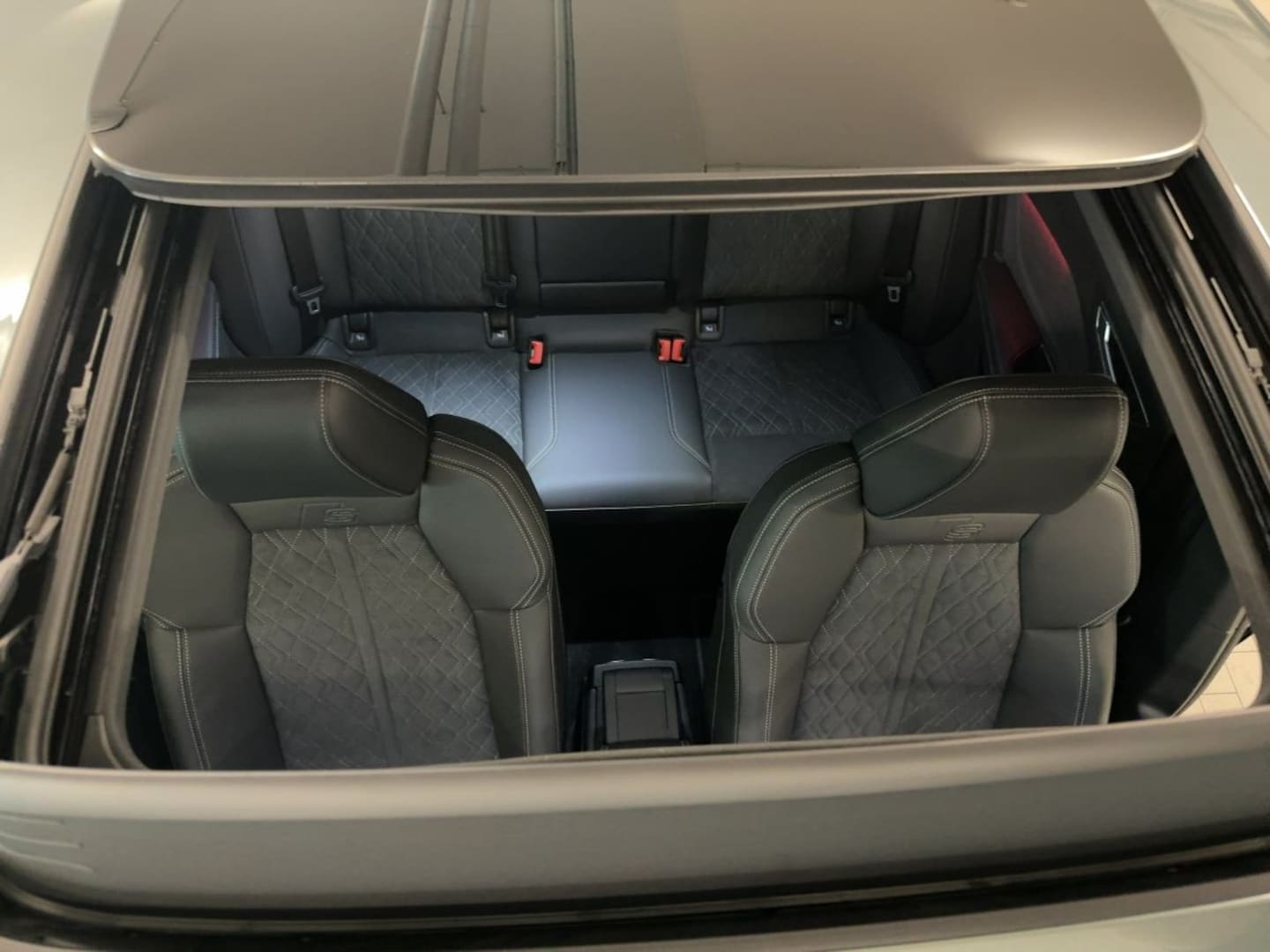 Bild über Audi Q4 Sportback e-tron e-tron quattro performance 250 kW - für weitere Informationen kontaktieren Sie den Audi Partner
