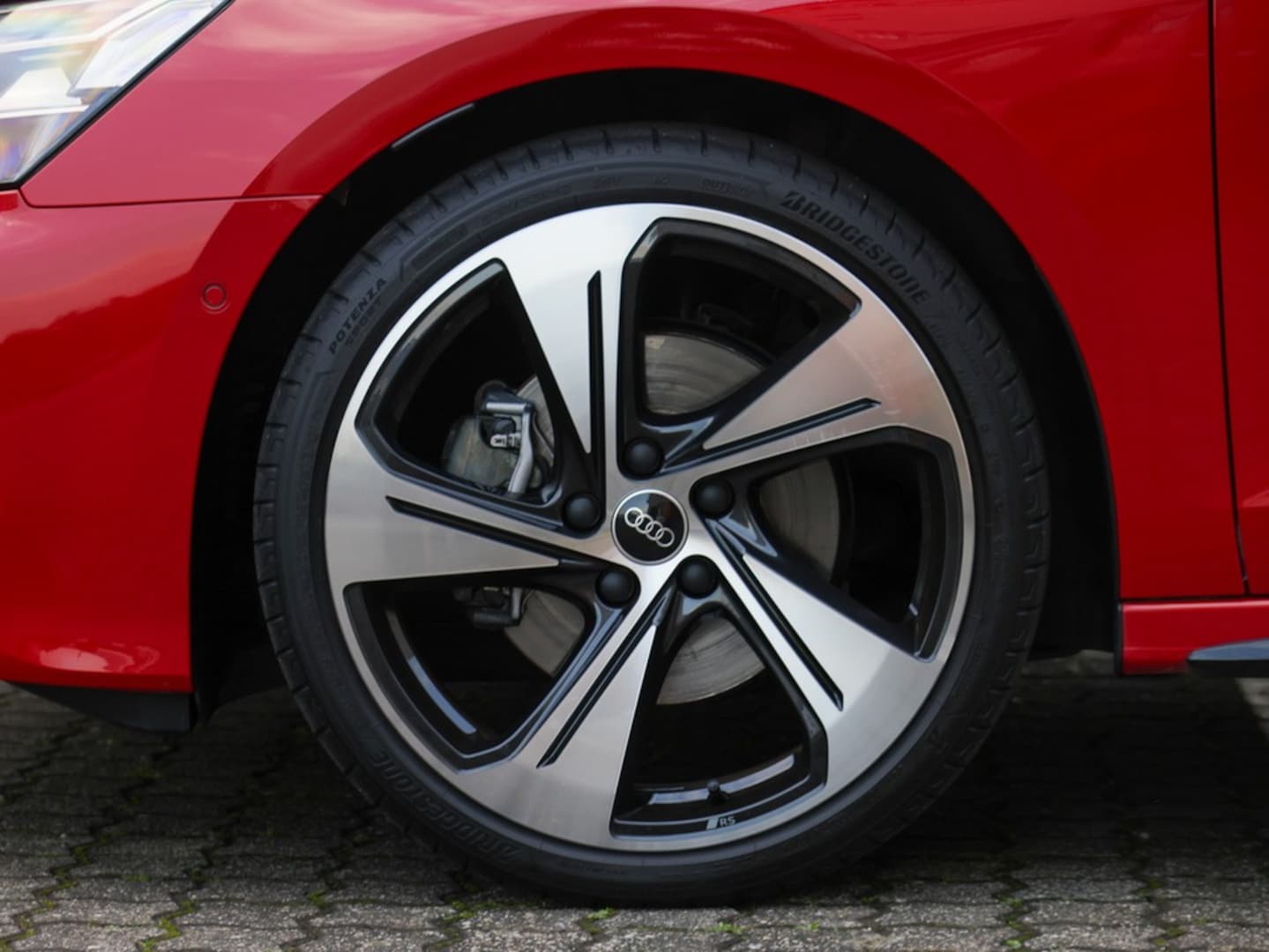 Bild über Audi A3 Limousine S line TFSI S tronic - für weitere Informationen kontaktieren Sie den Audi Partner