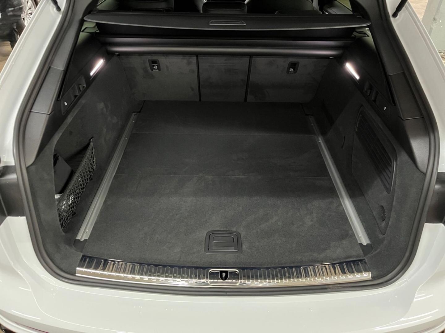 Bild über Audi A6 Avant S line 40 TDI quattro S tronic - für weitere Informationen kontaktieren Sie den Audi Partner