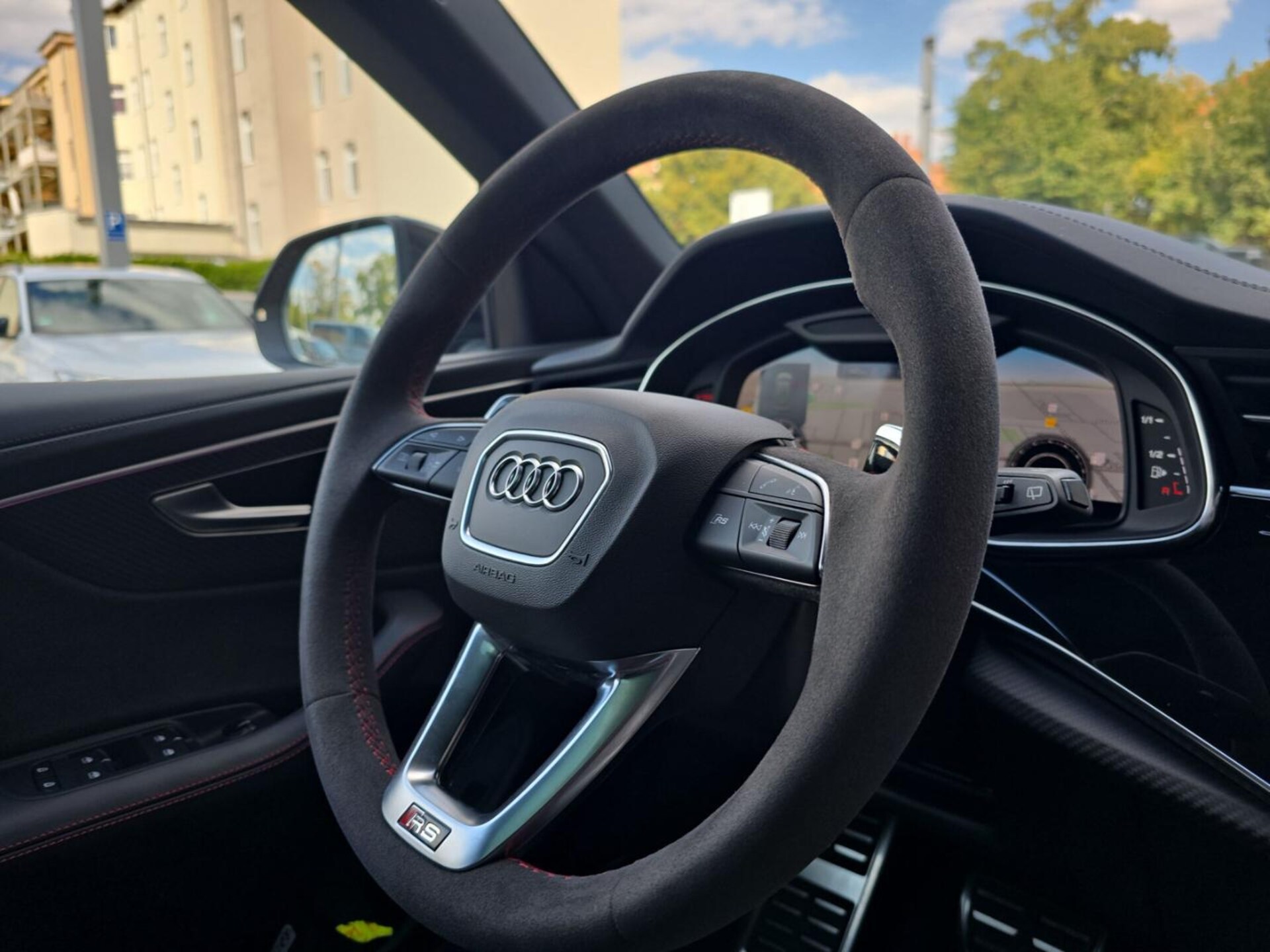 Audi RS Q8 SUV