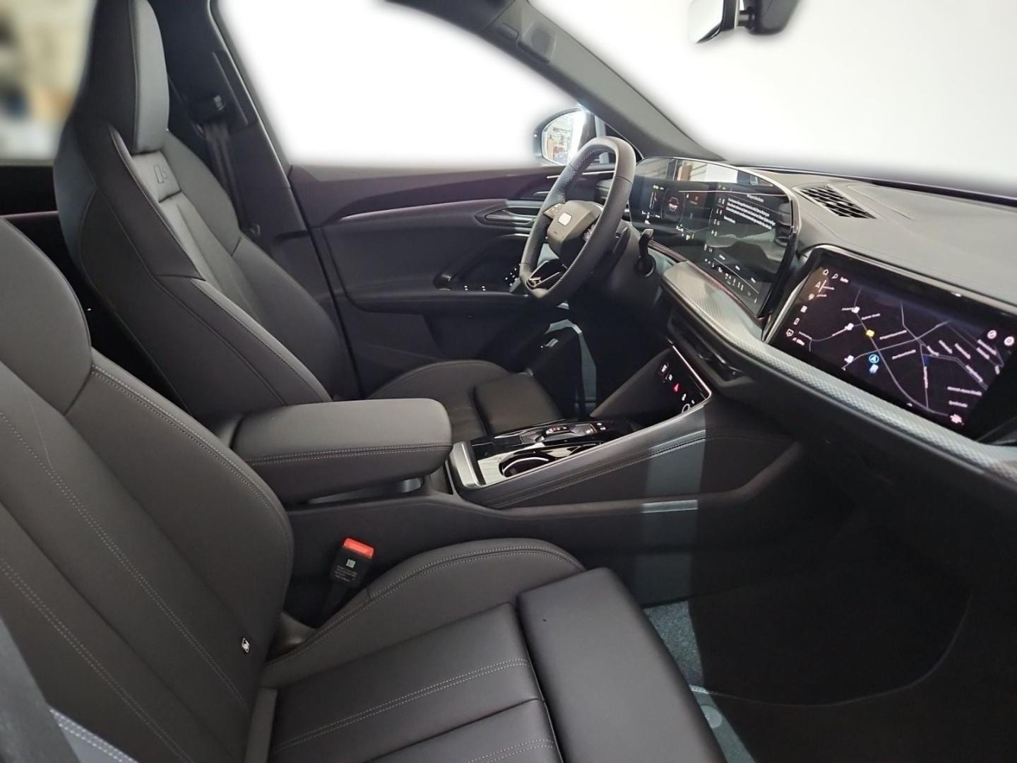 Bild über Audi Q5 Sportback TDI quattro 150 kW S tronic - für weitere Informationen kontaktieren Sie den Audi Partner