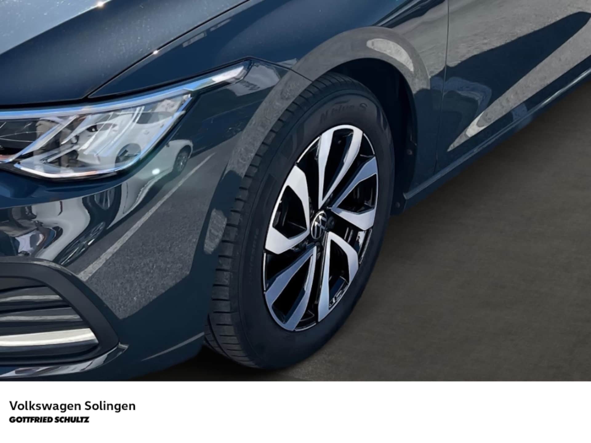 Volkswagen Golf Active