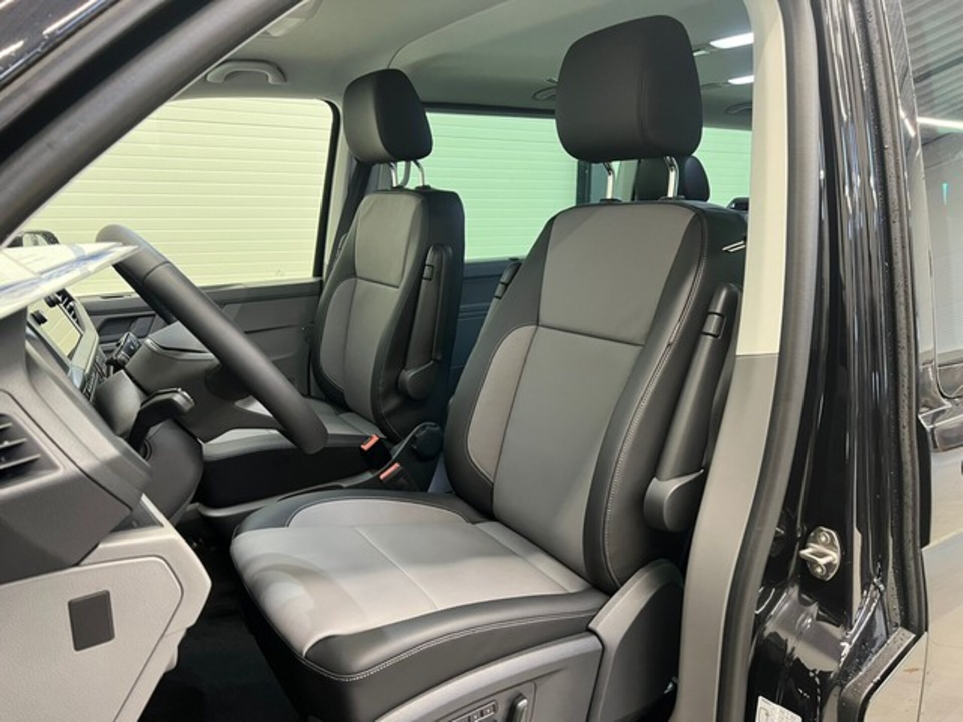 Volkswagen T6.1 Caravelle kurzer Radstand Comfortline