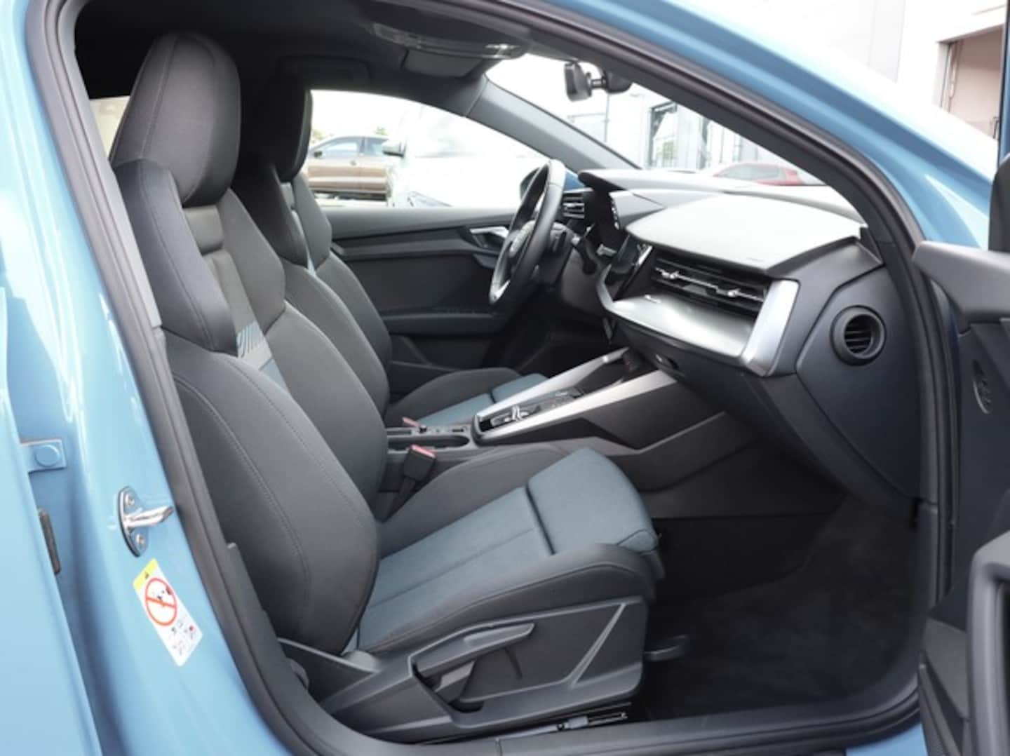 Bild über Audi A3 Sportback S line 35 TFSI S tronic - für weitere Informationen kontaktieren Sie den Audi Partner