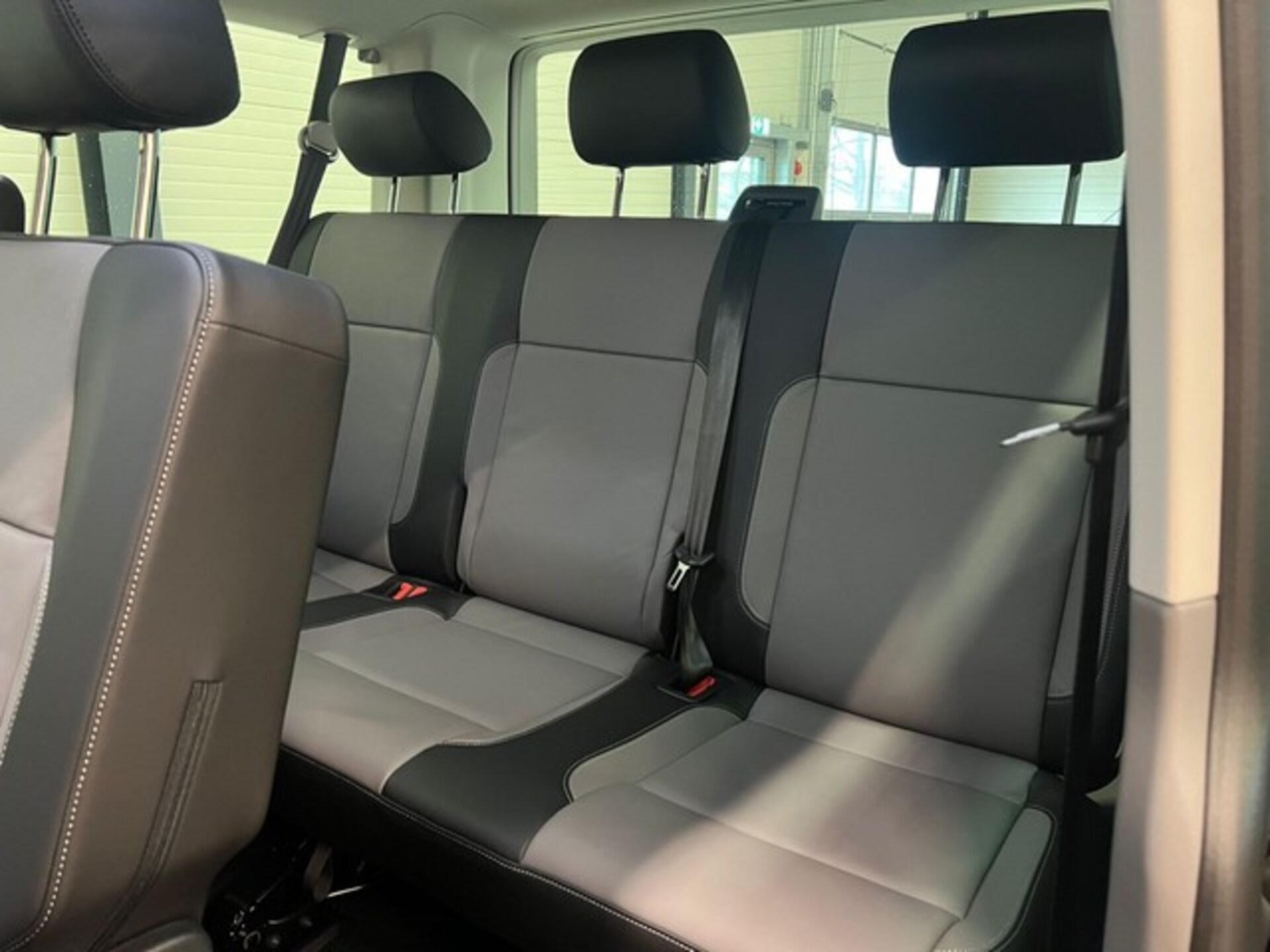 Volkswagen T6.1 Caravelle kurzer Radstand Comfortline