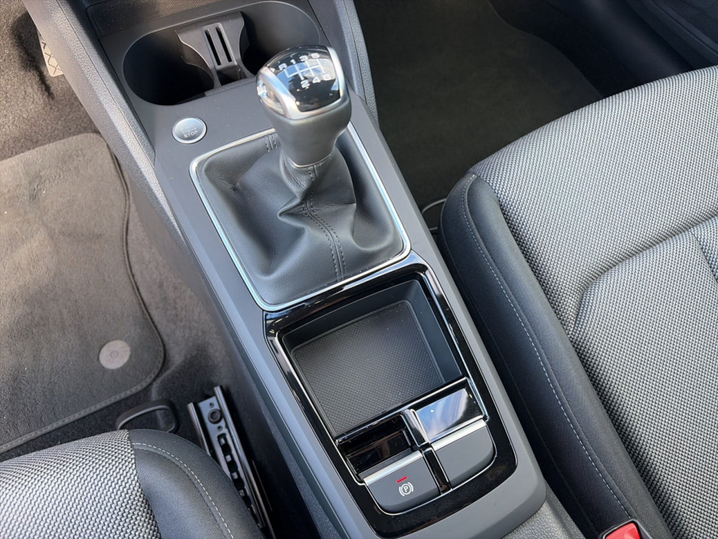 Bild über Audi Q2 S line 30 TFSI Schaltgetriebe - für weitere Informationen kontaktieren Sie den Audi Partner
