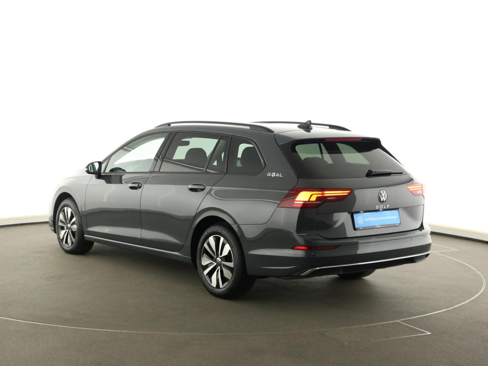 Volkswagen Golf Variant – Bild 5