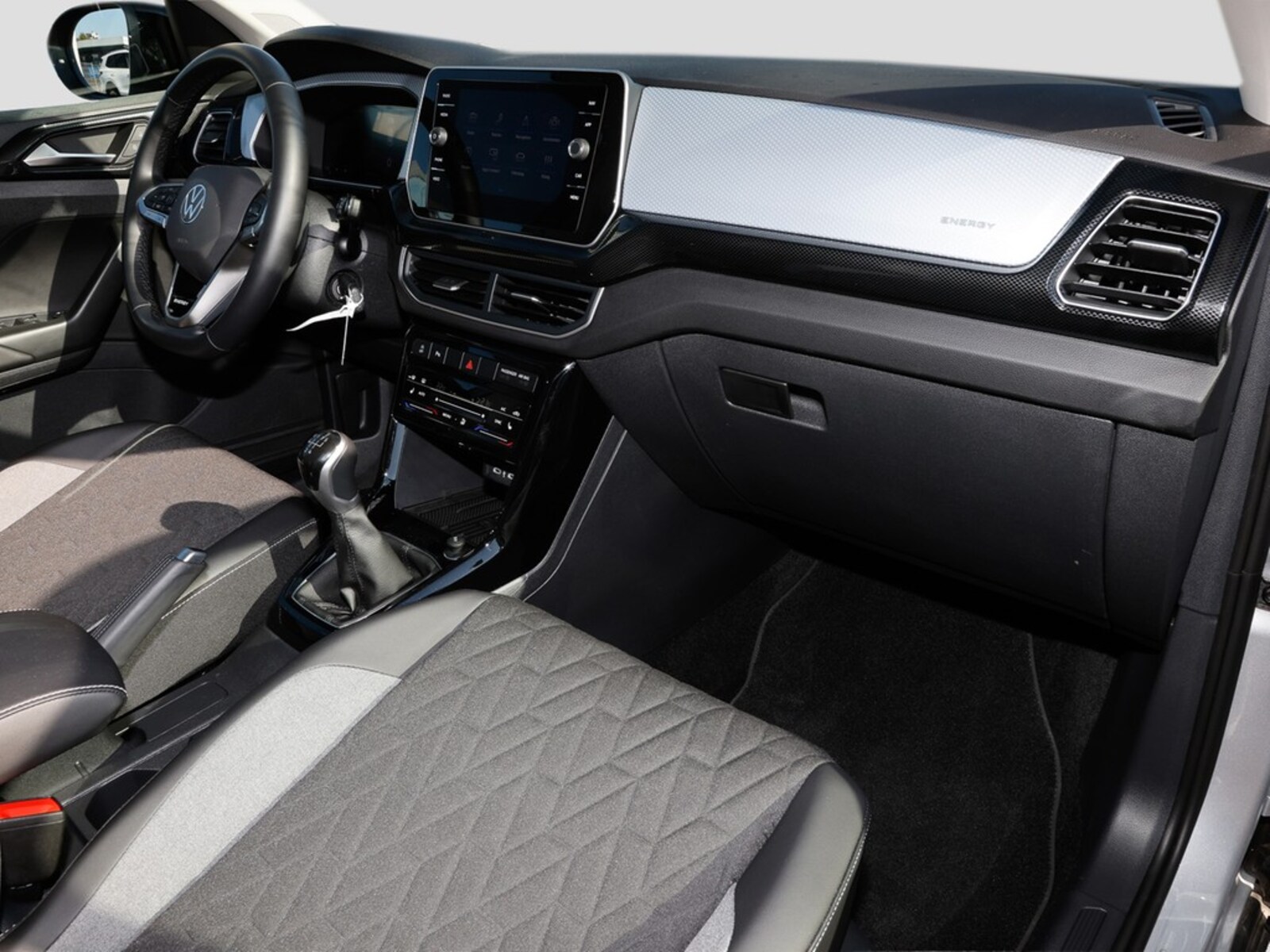Volkswagen T-Cross – Bild 8