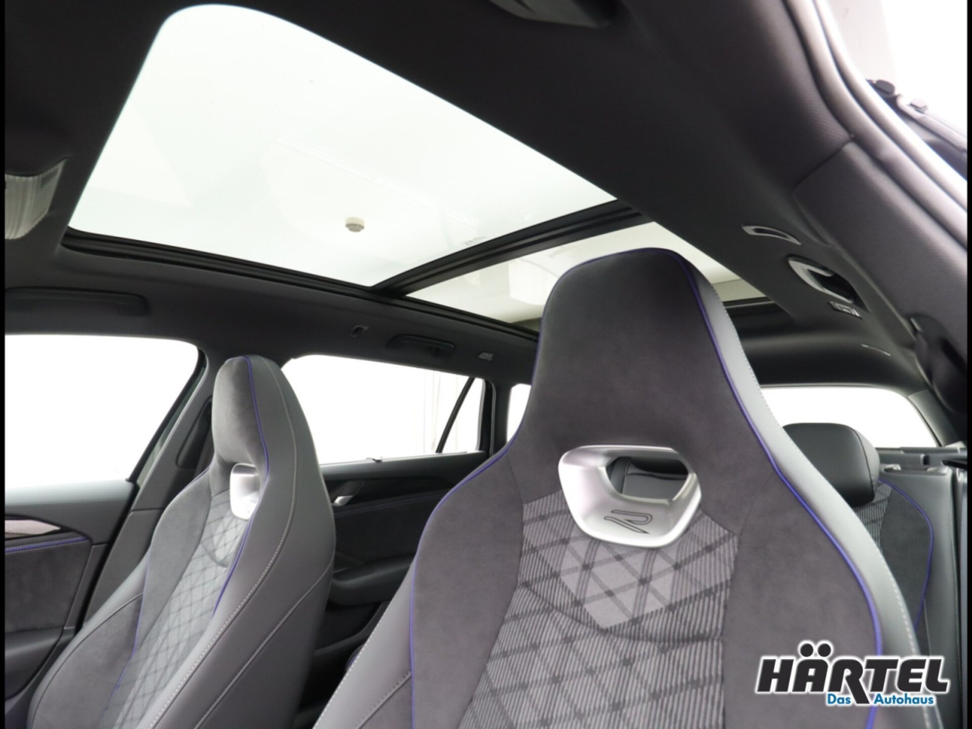Volkswagen Passat R-Line