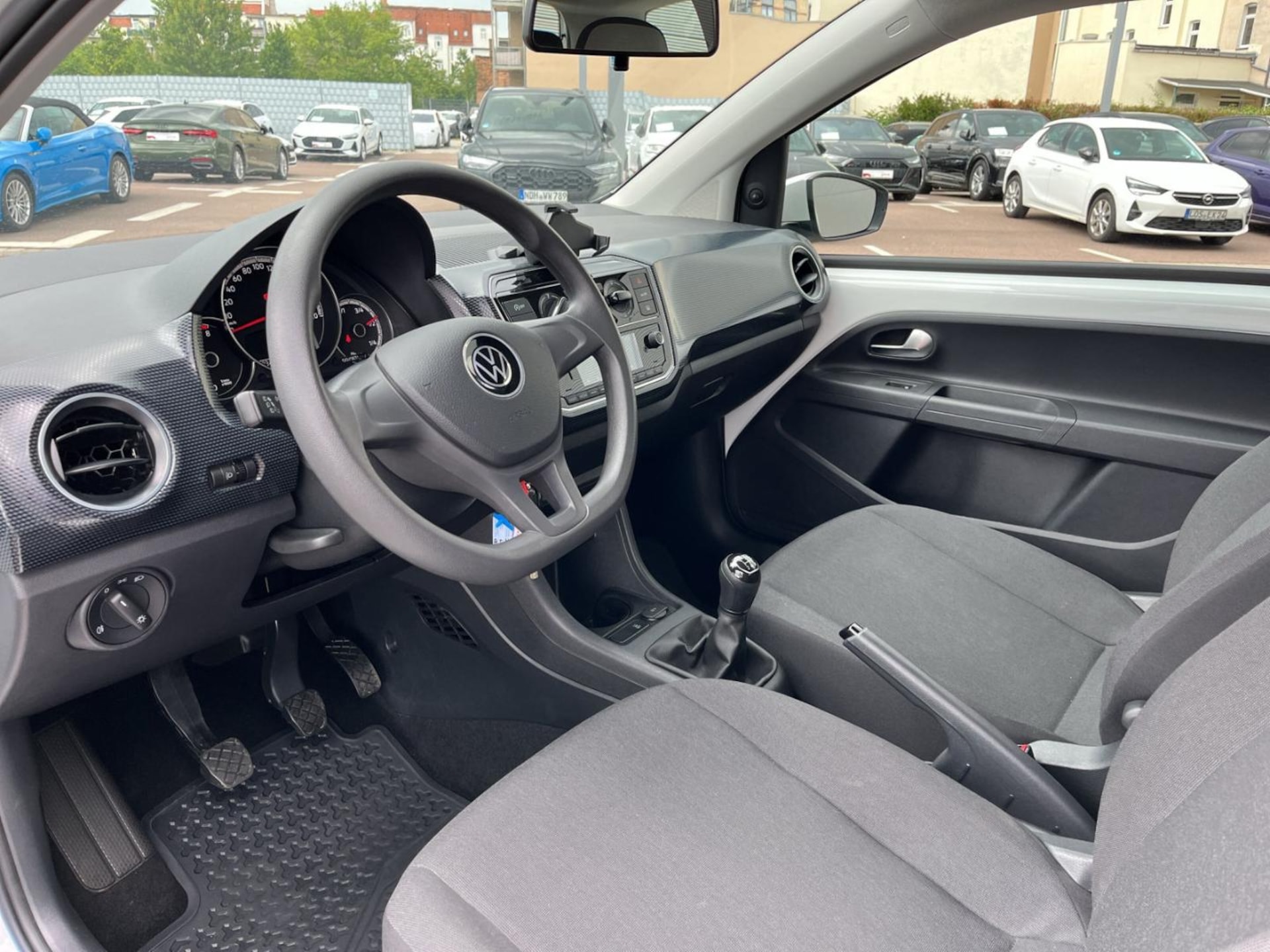 Volkswagen up!