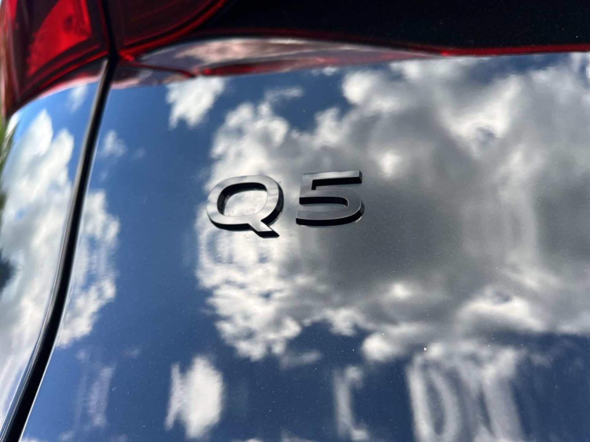 Audi Q5 Sportback edition one