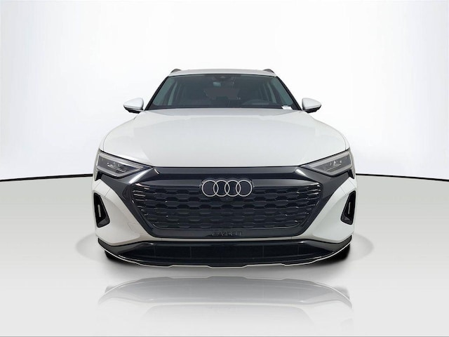 2024 Audi Q8 e-tron