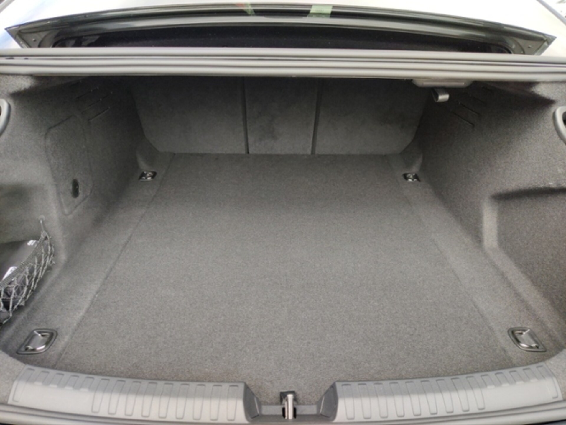 Audi A6 Limousine edition one