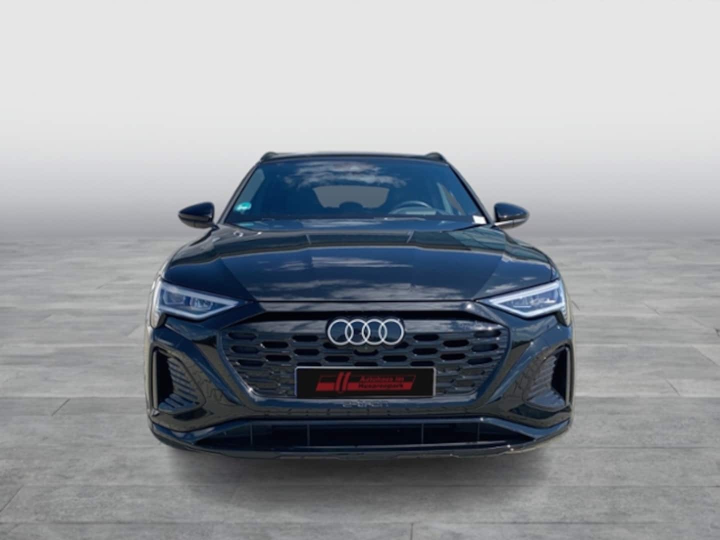 Bild über Audi Q8 e-tron S line 50 e-tron quattro - für weitere Informationen kontaktieren Sie den Audi Partner