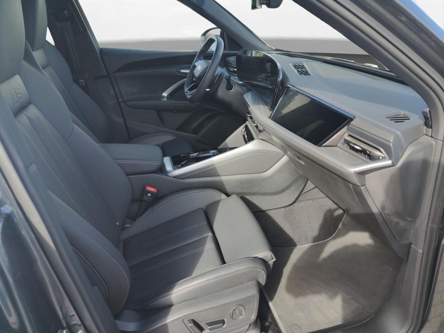 Bild über Audi Q5 SUV TDI quattro 150 kW S tronic - für weitere Informationen kontaktieren Sie den Audi Partner