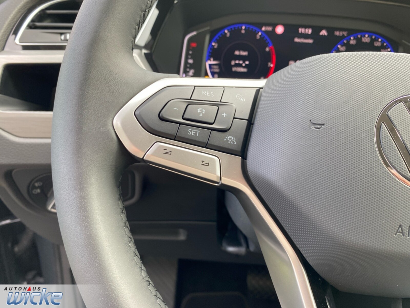 Volkswagen Touran – Bild 15
