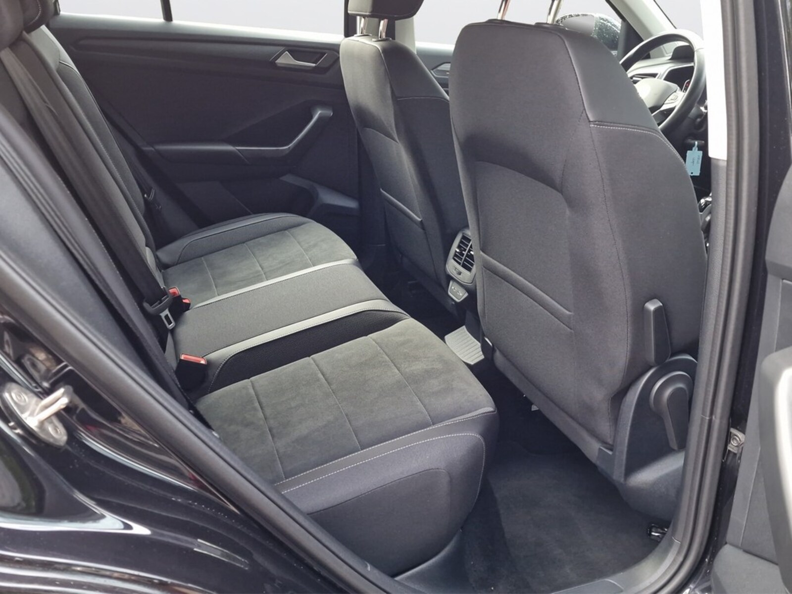 Volkswagen T-Roc – Bild 15