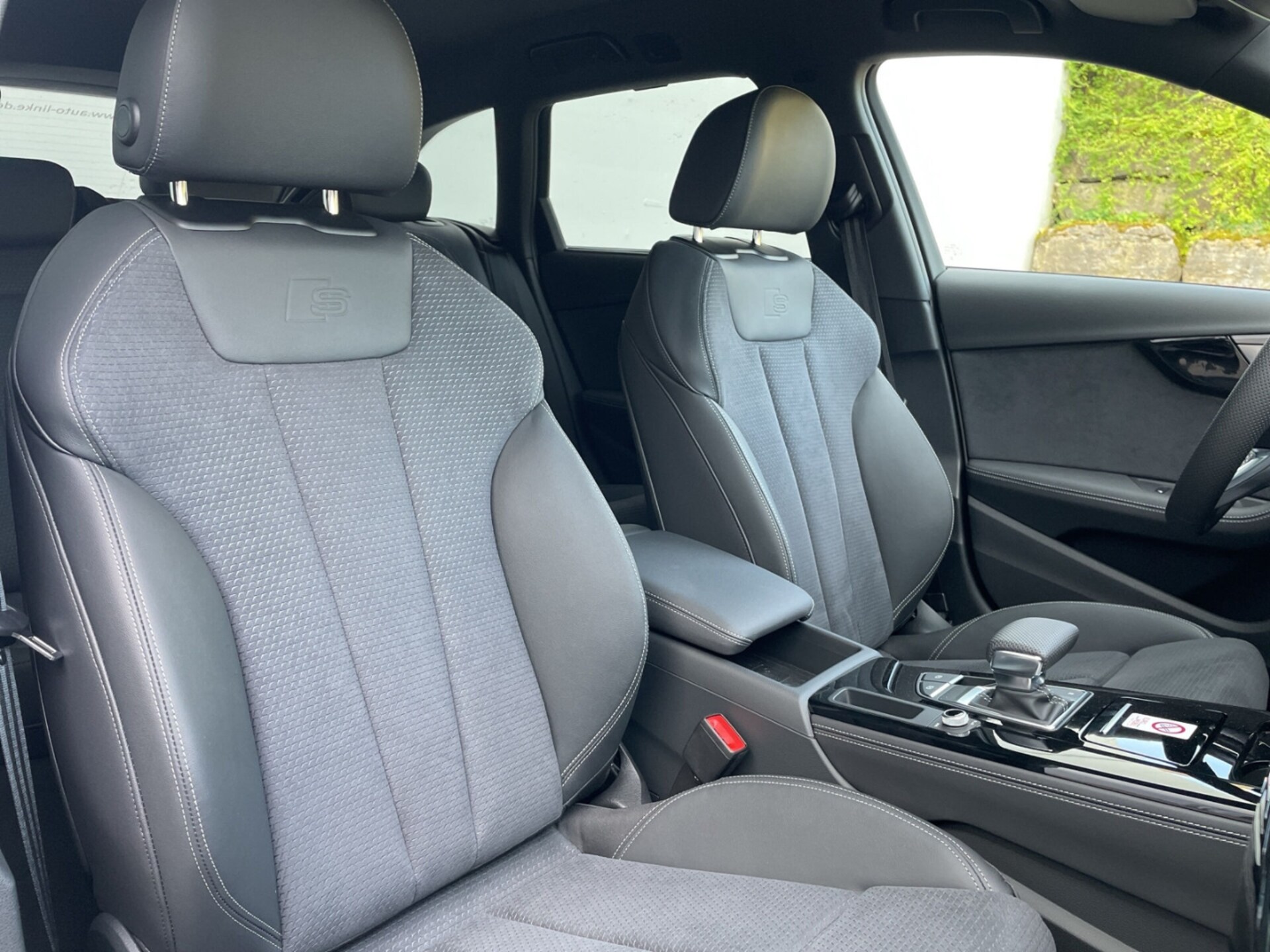 Audi A4 Avant S line