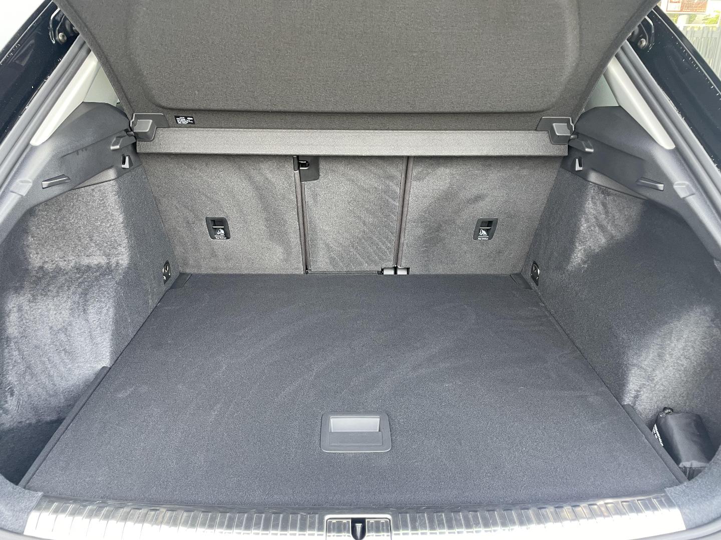 Image about Audi Q3 Design Luxe 35 TDI 110 kW (150 ch) S tronic