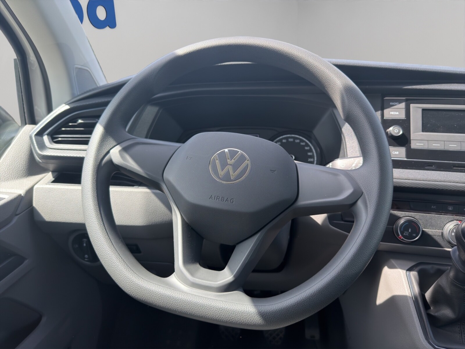 Volkswagen T6.1 Transporter Kombi kurzer Radstand – Bild 9