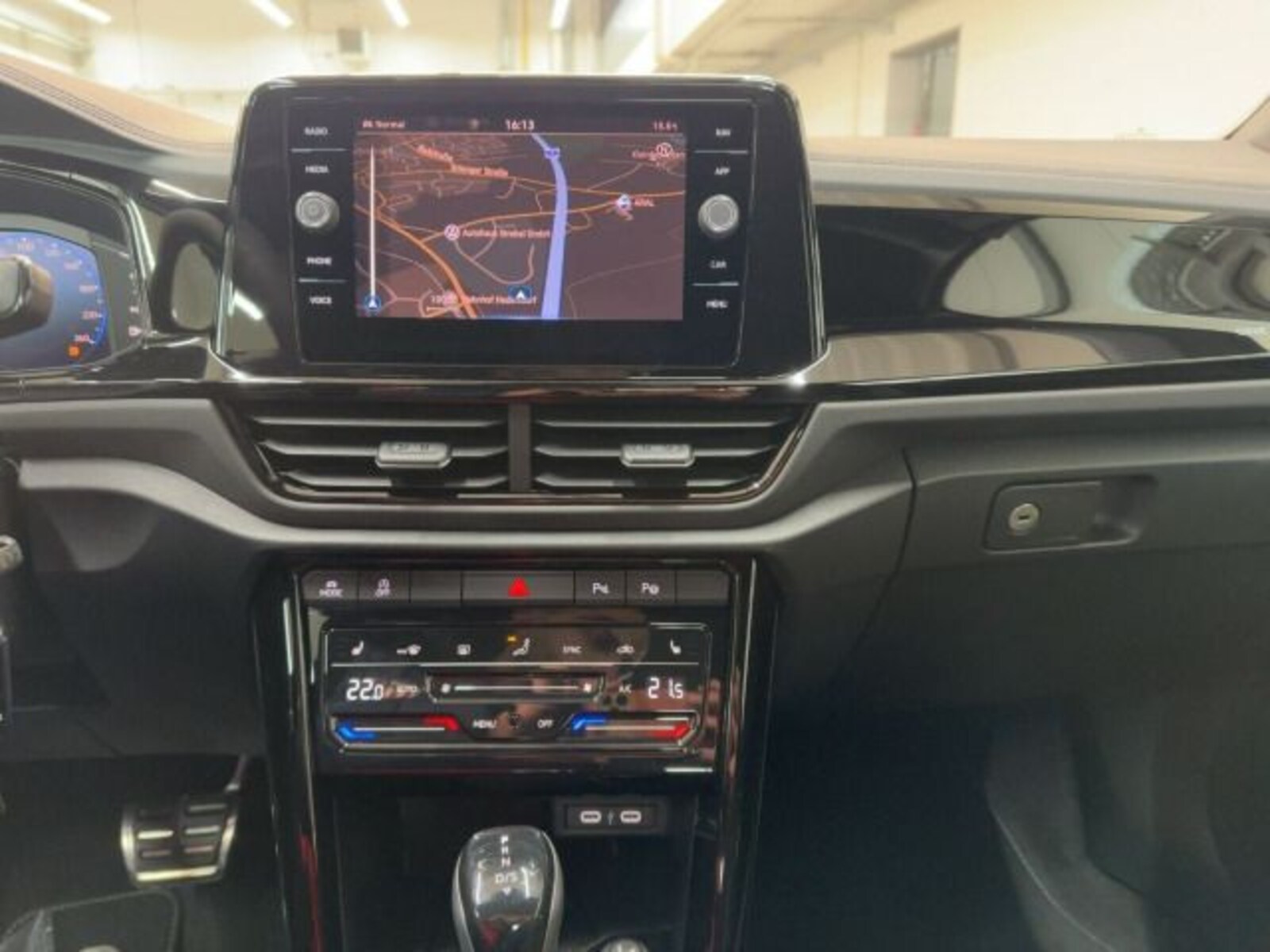 Volkswagen T-Roc Cabriolet – Bild 16