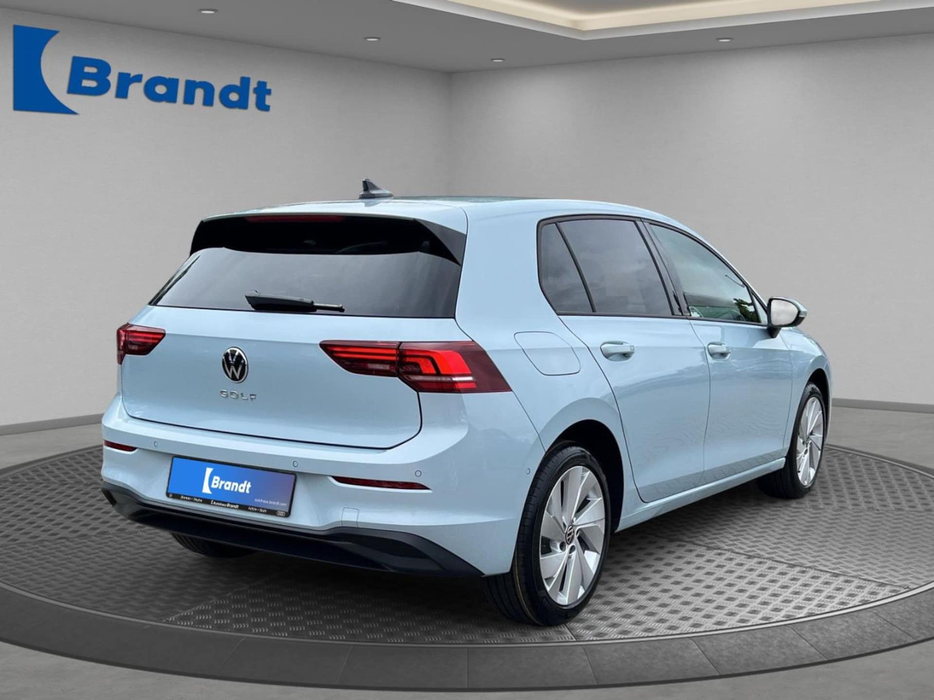 Volkswagen Golf Life