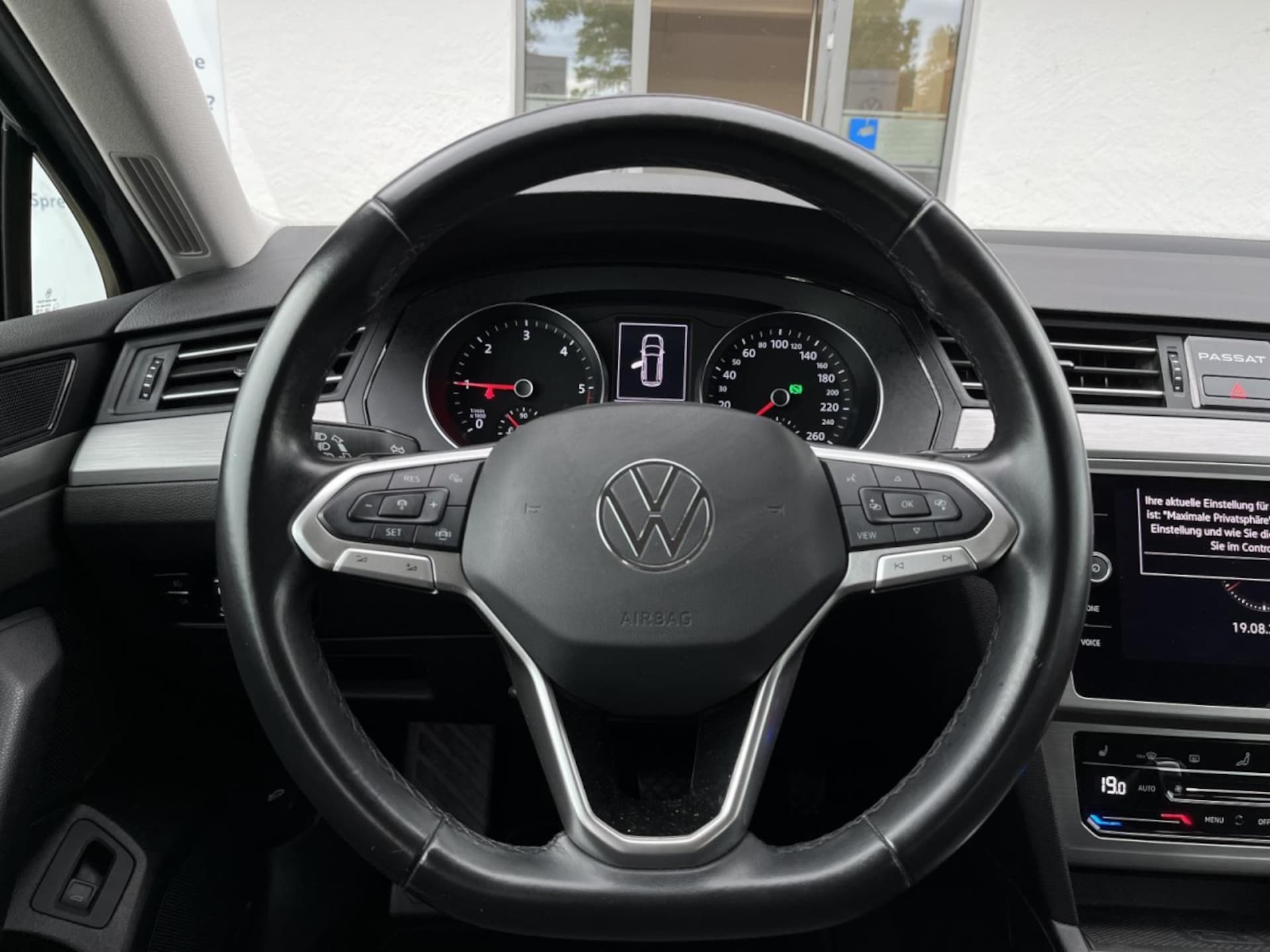 Volkswagen Passat Variant Basis-Modell