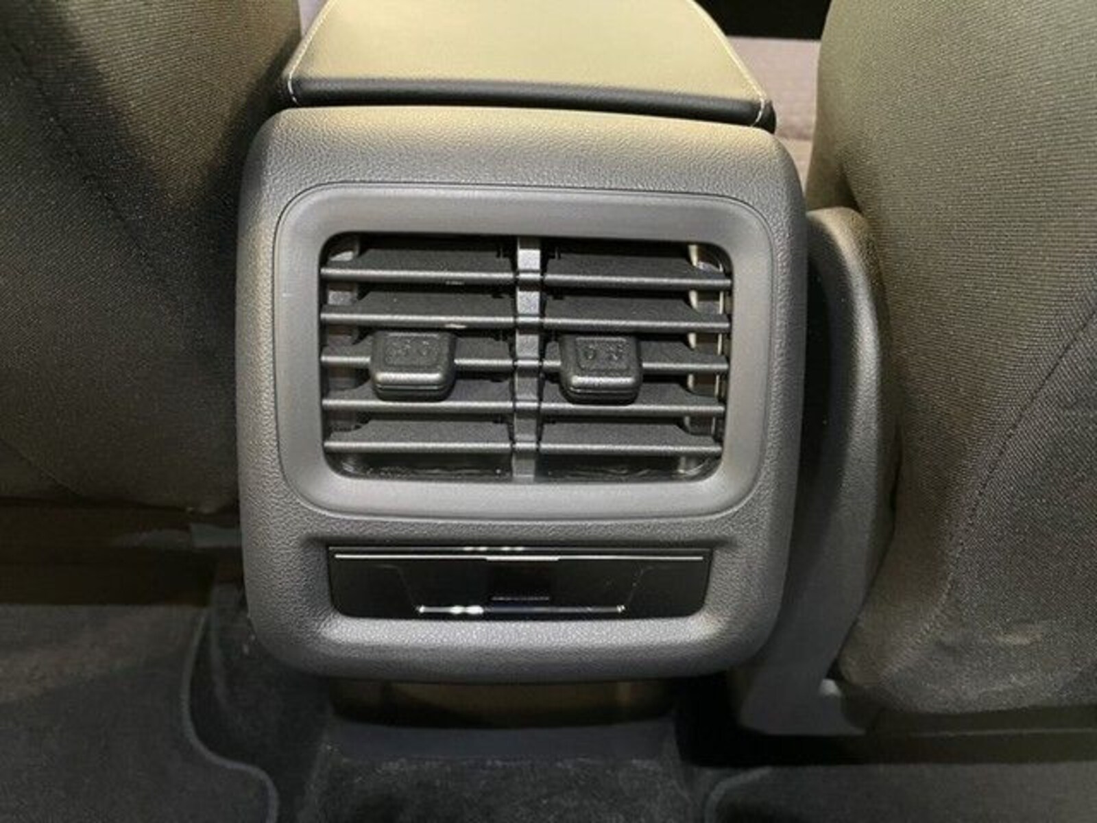 Volkswagen T-Roc – Bild 16