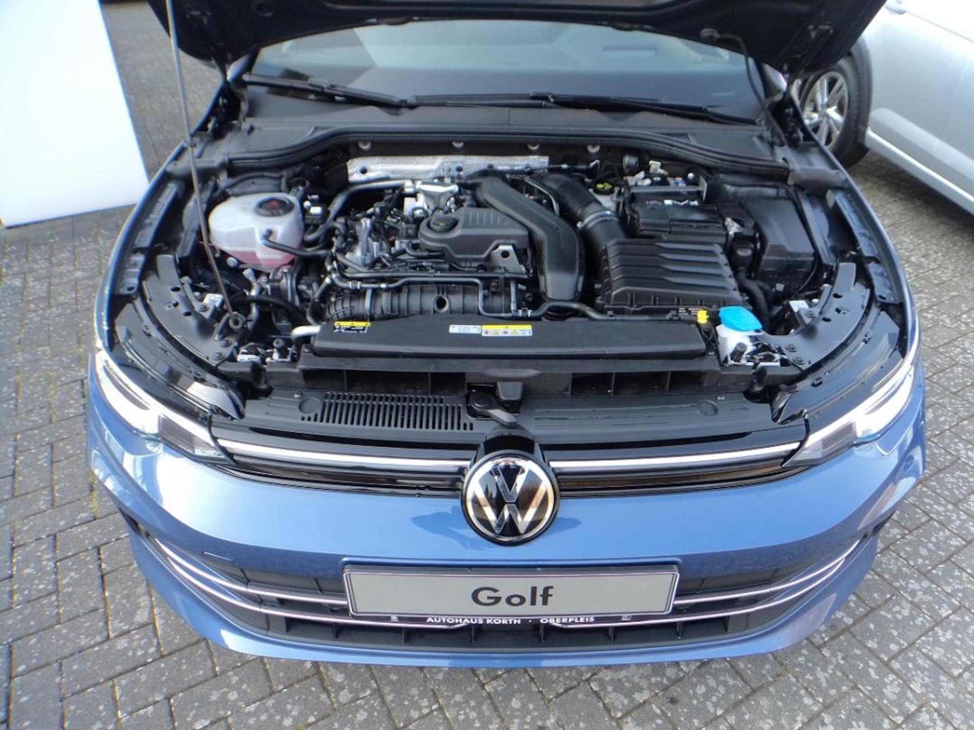 Volkswagen Golf Style